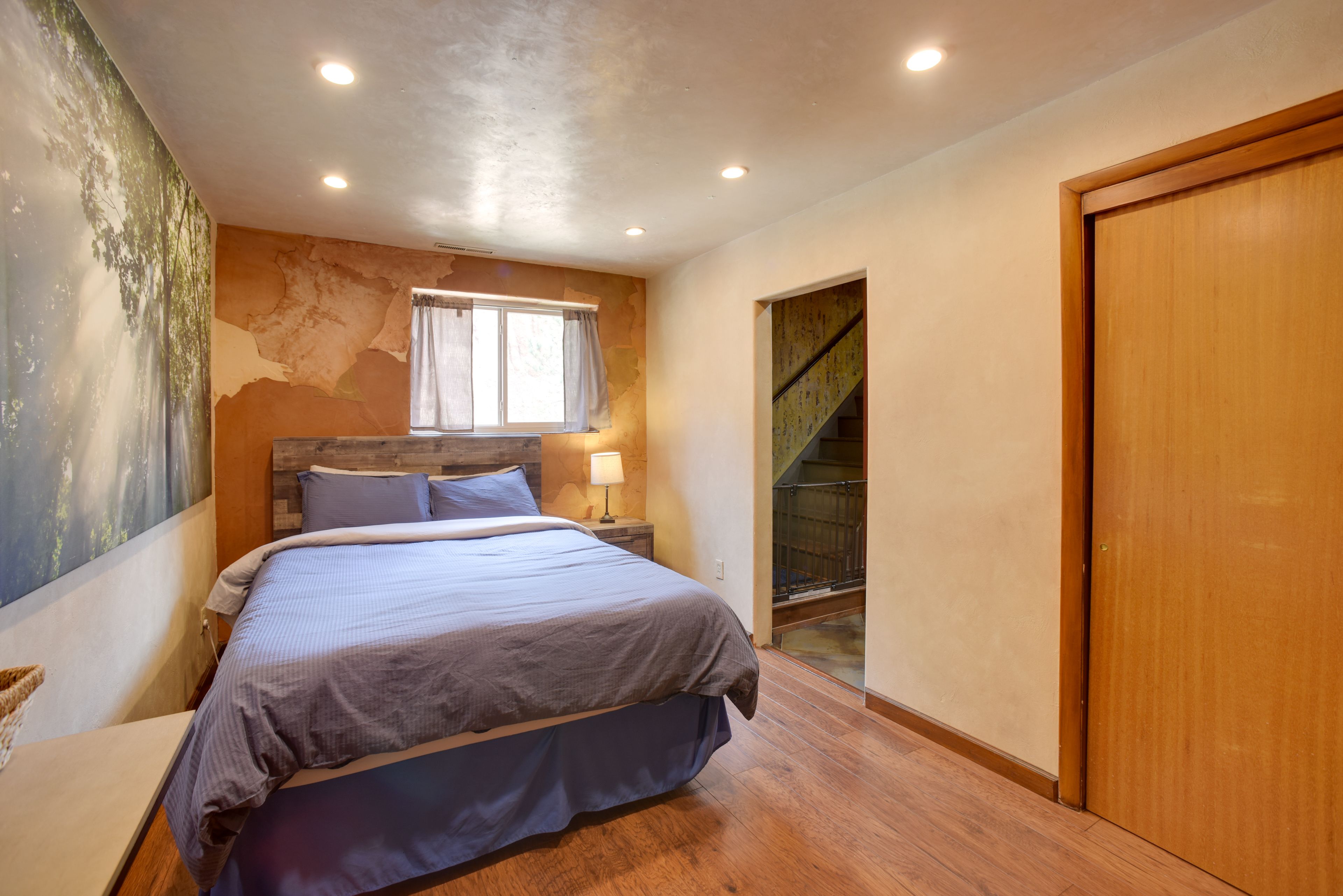 Bedroom 2 | Queen Bed