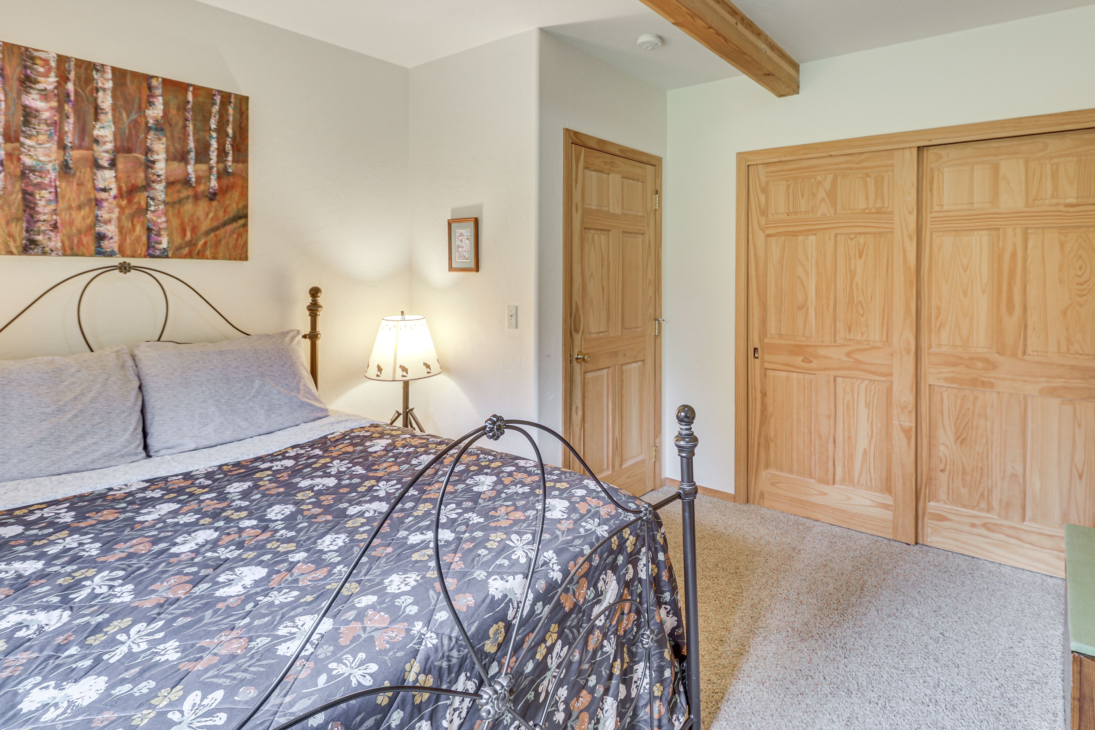 Bedroom 4 | Queen Bed