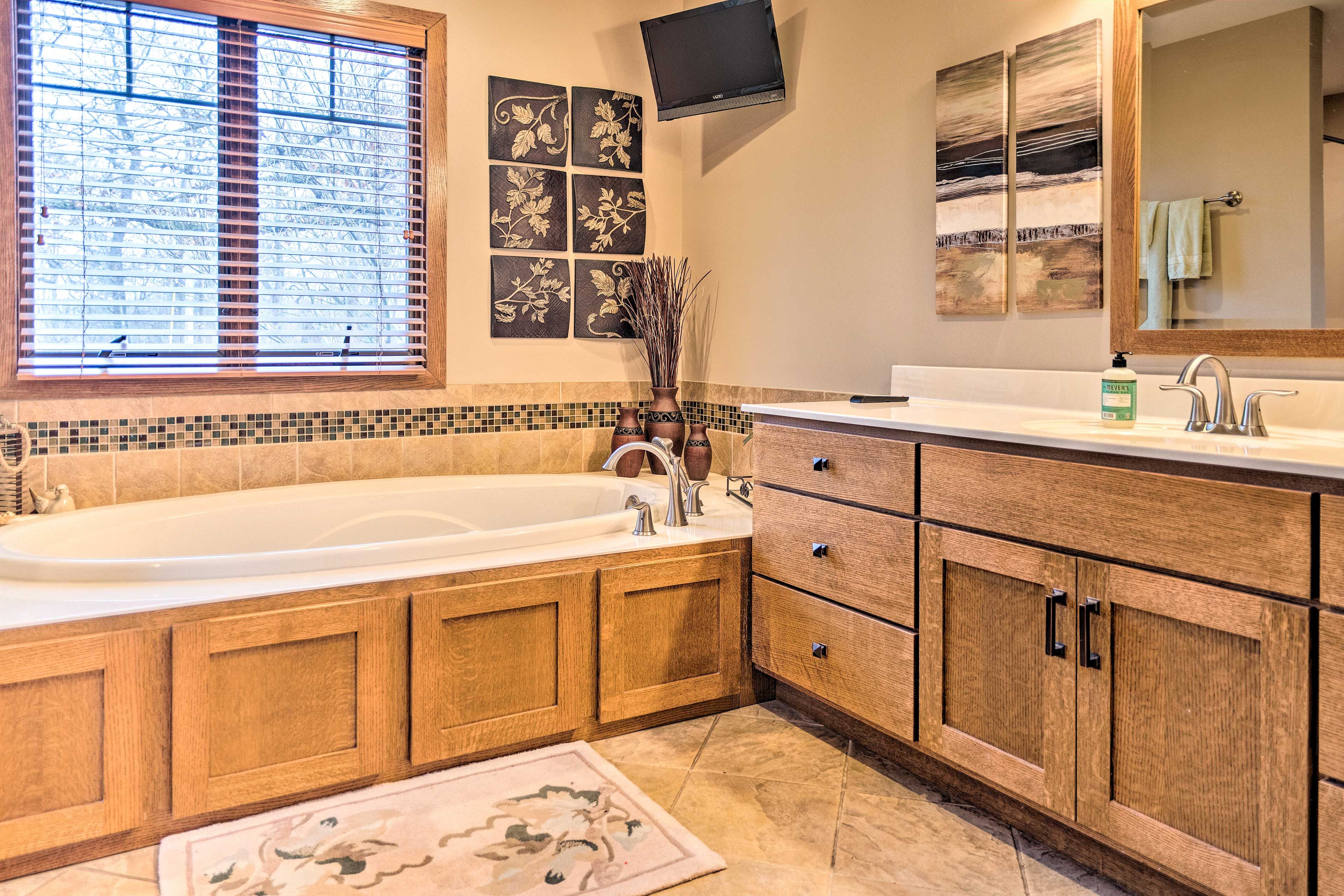 En-Suite Bathroom