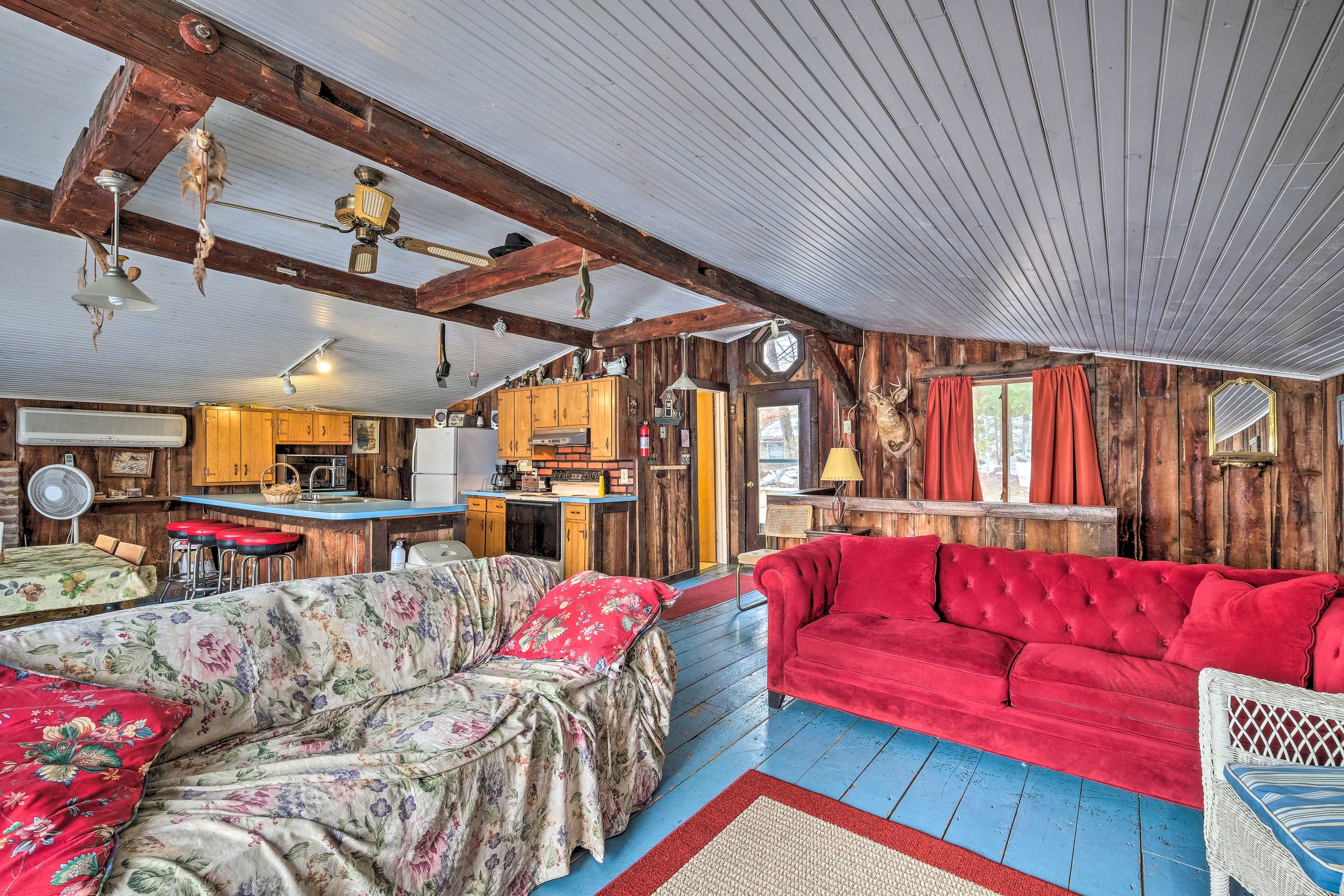 Living Room | Wood-Burning Stove | Flat-Screen TV | DVD Player
