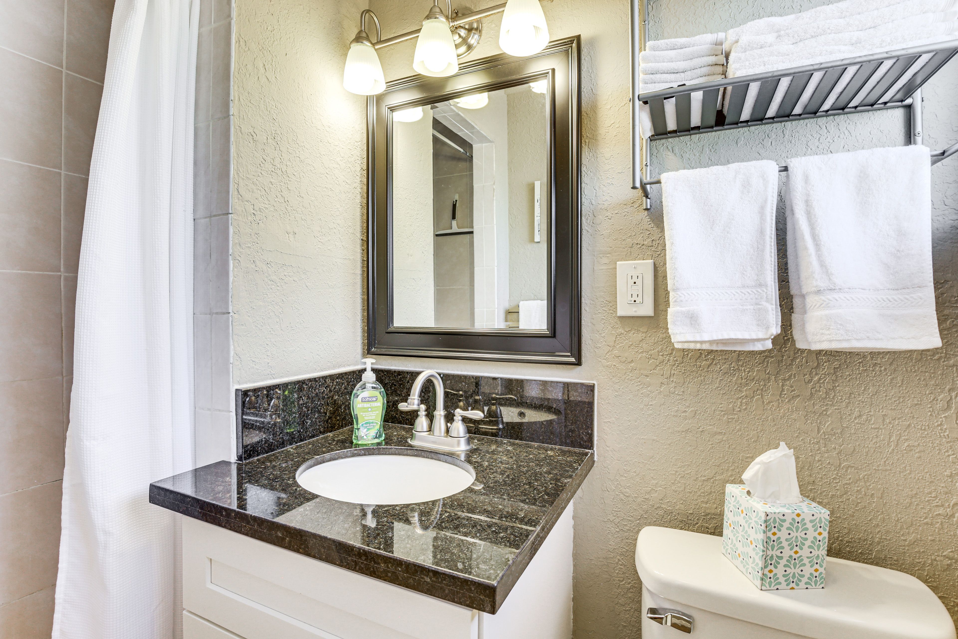En-Suite Bathroom
