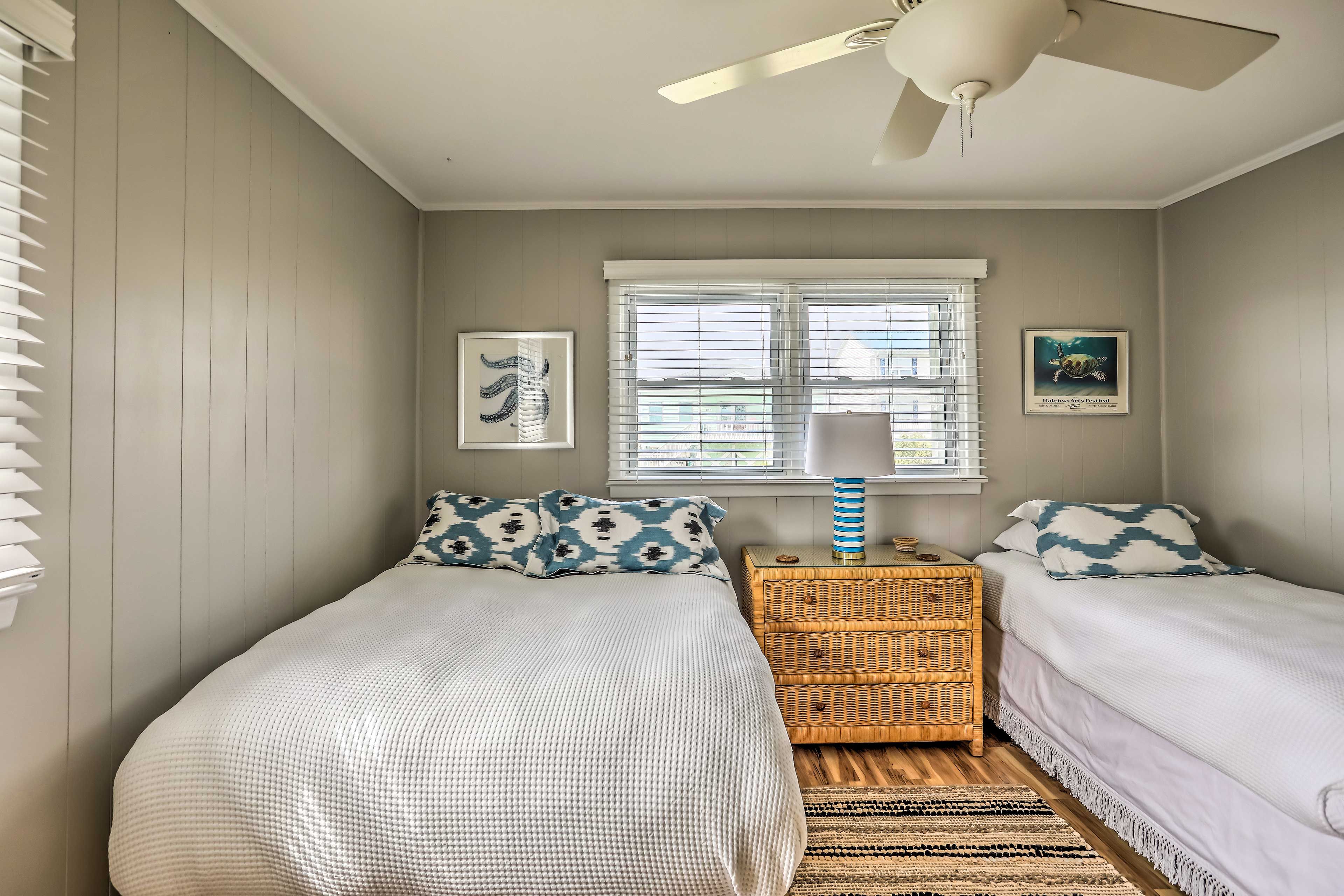 Bedroom 2 | Full Bed | Twin Bed | 1st Floor