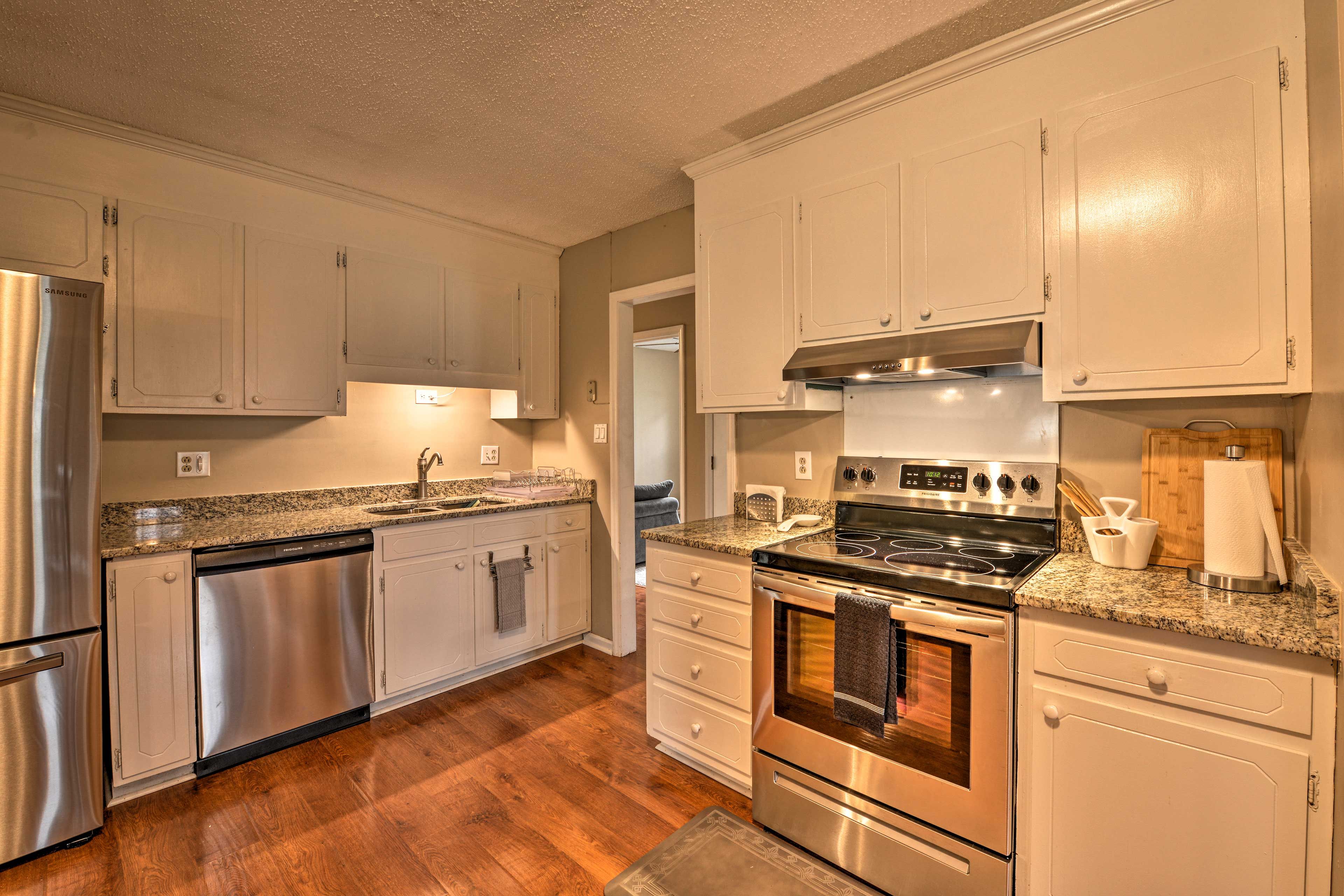 Kitchen | Cooking Basics | Keurig Coffee Maker | Blender | Toaster