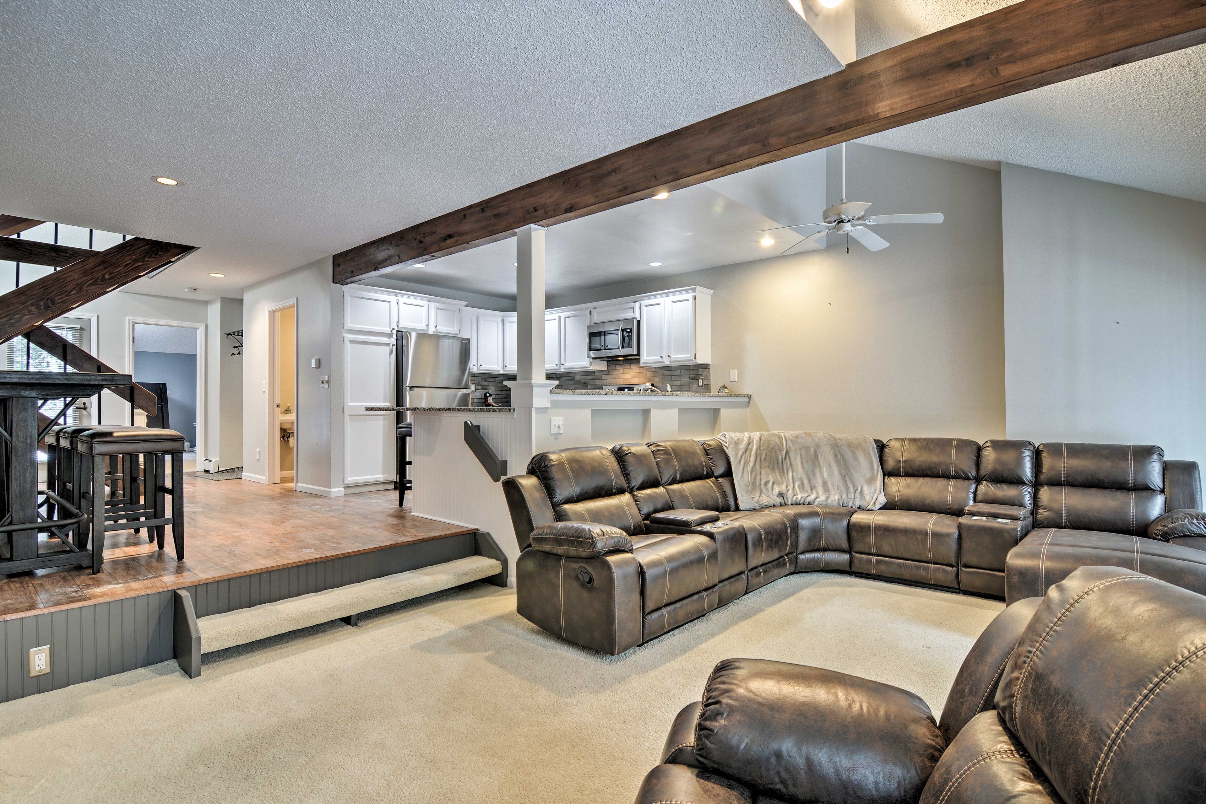 This Up North getaway offers all the comforts of home.