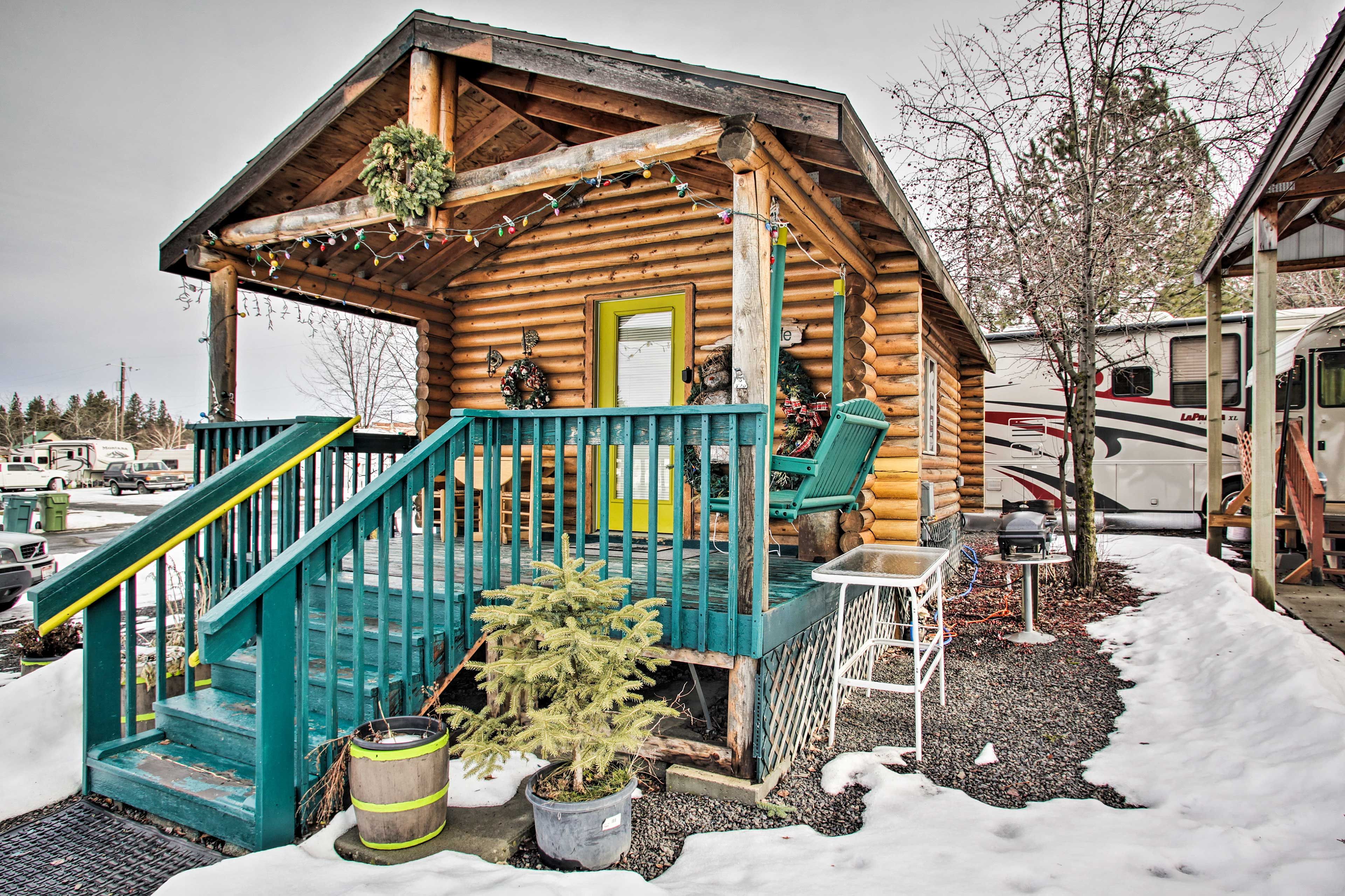 Winchester Vacation Rental | Studio | 1BA | Stairs Required | 350 Sq Ft