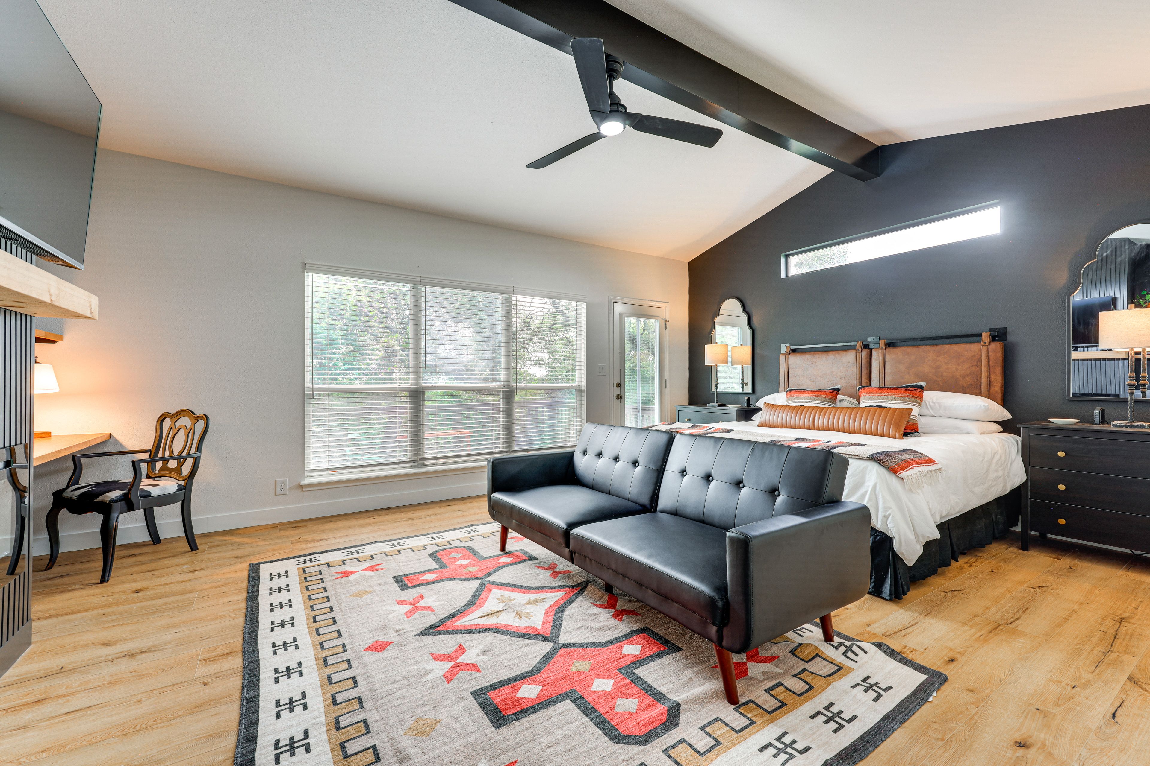 Bedroom 1 | King Bed | Futon | Linens Provided