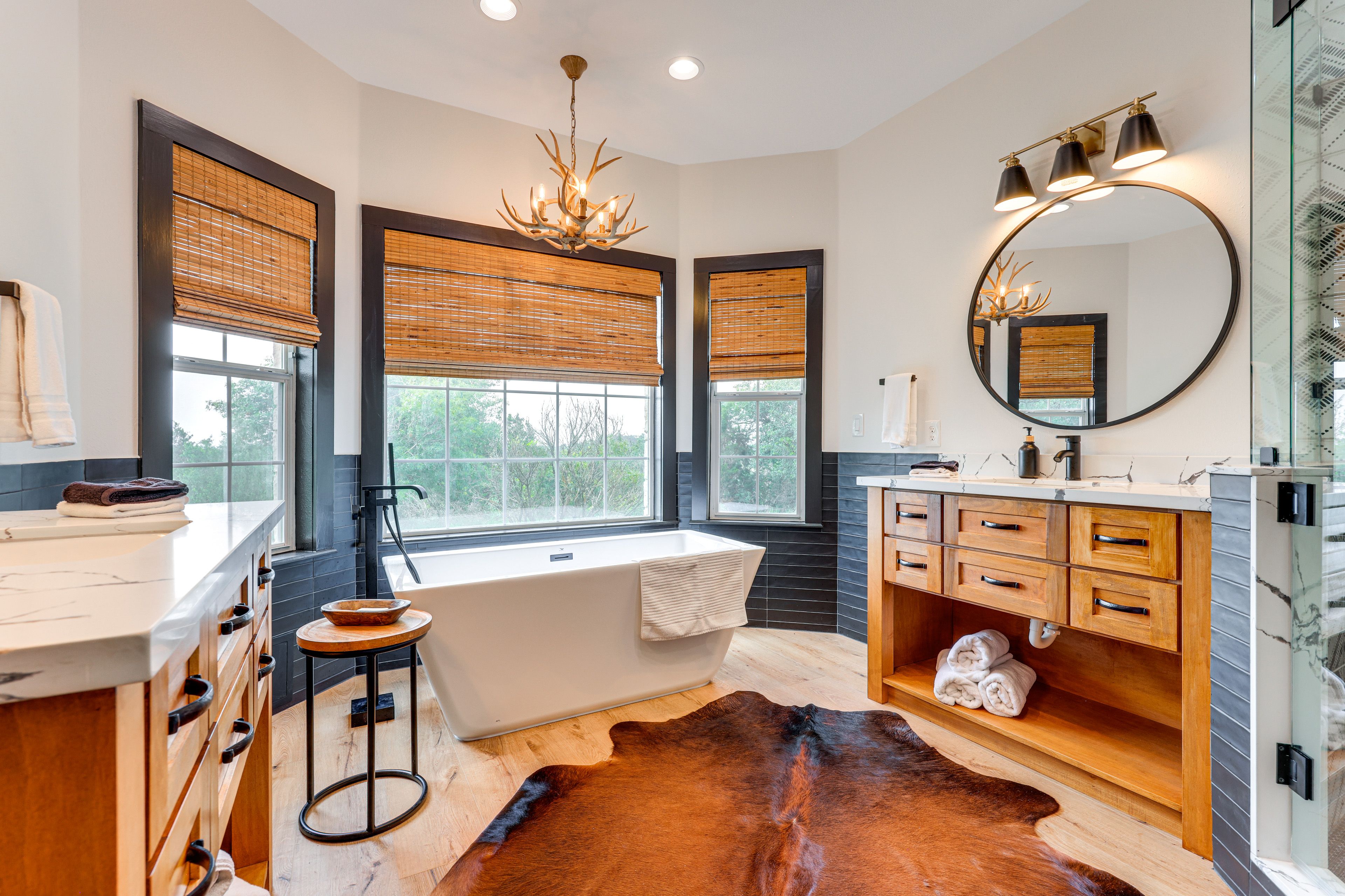En-Suite Bathroom | Towels Provided
