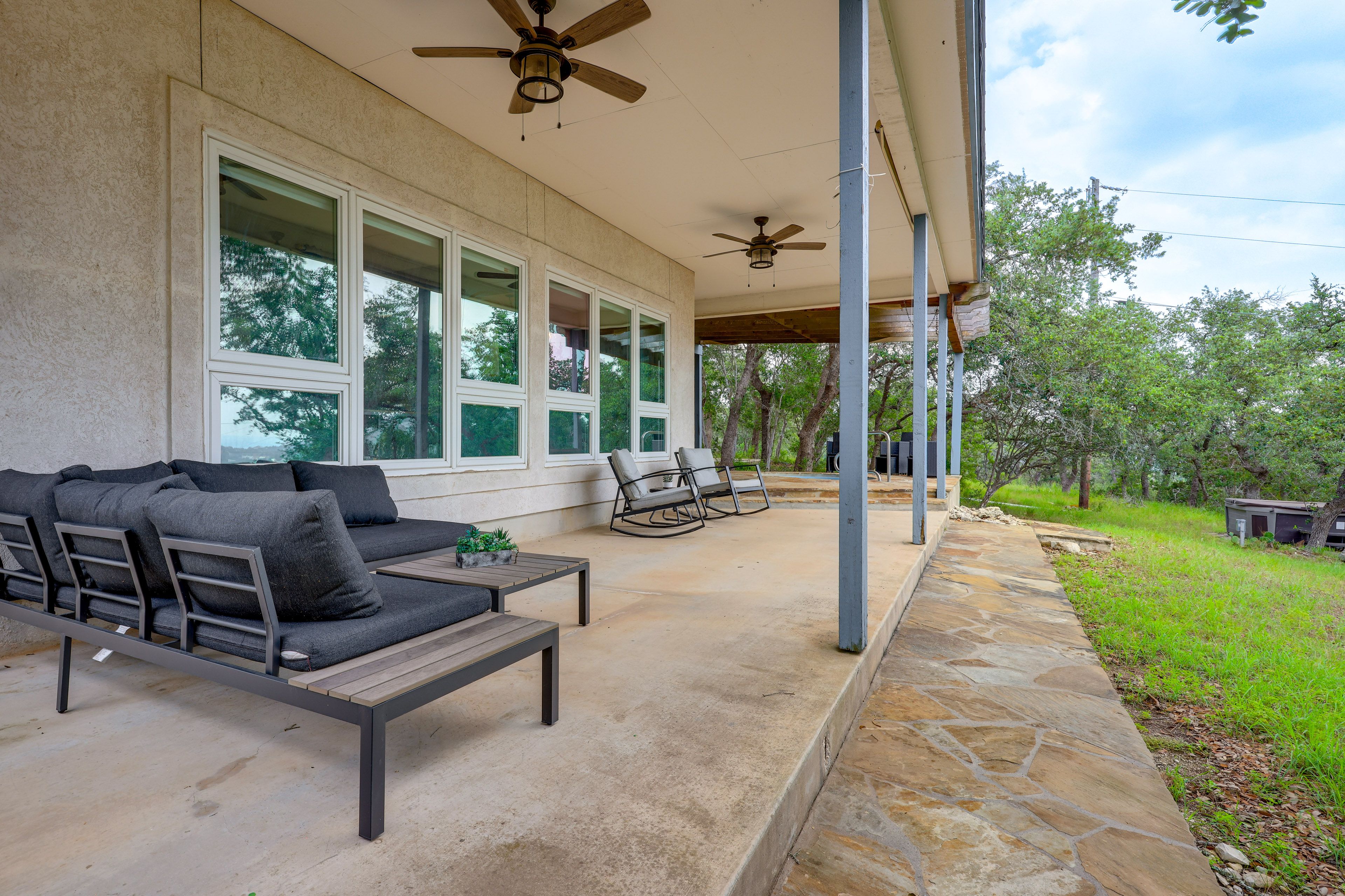 Furnished Patio
