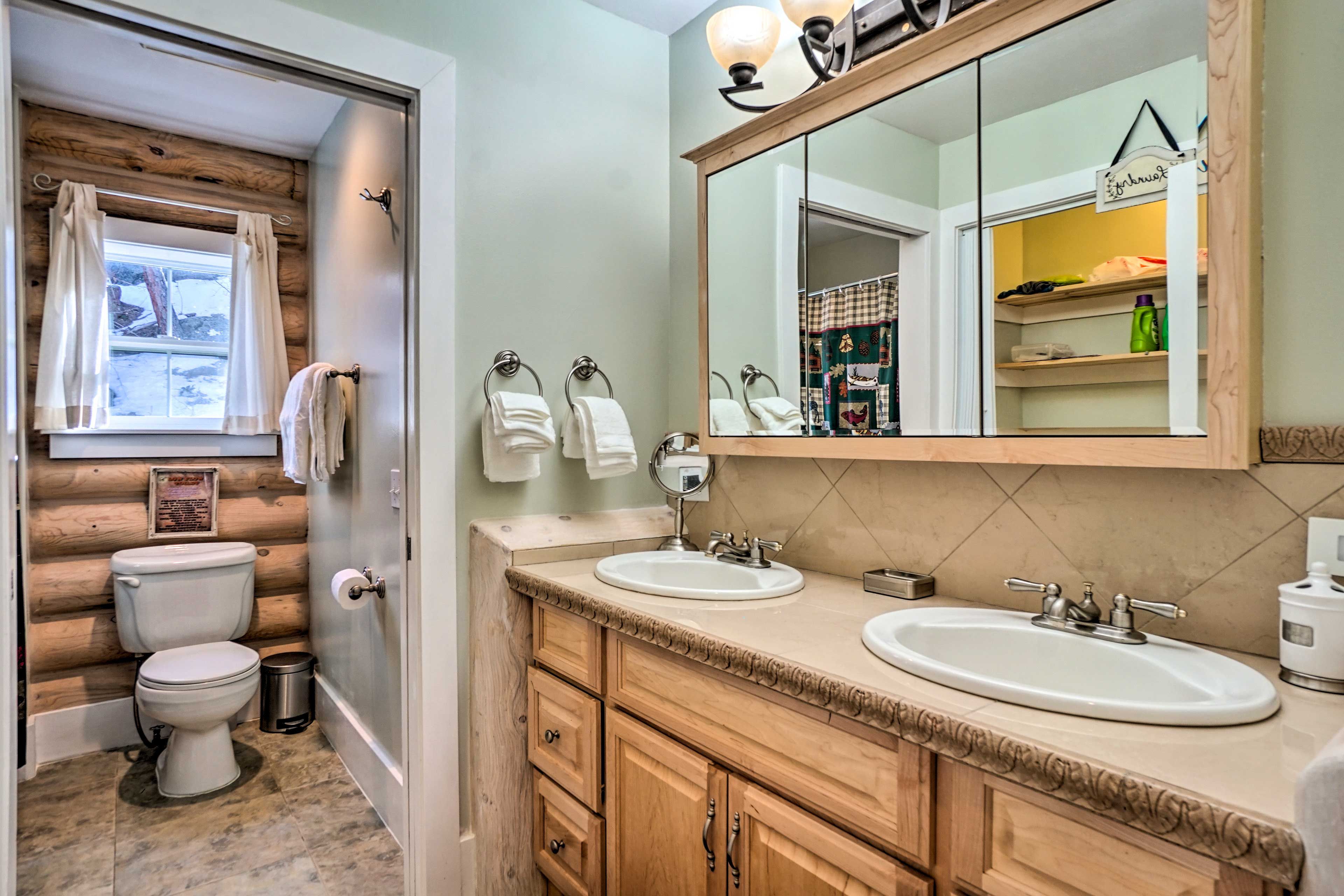 Bathroom | Towels Provided | 1st Floor