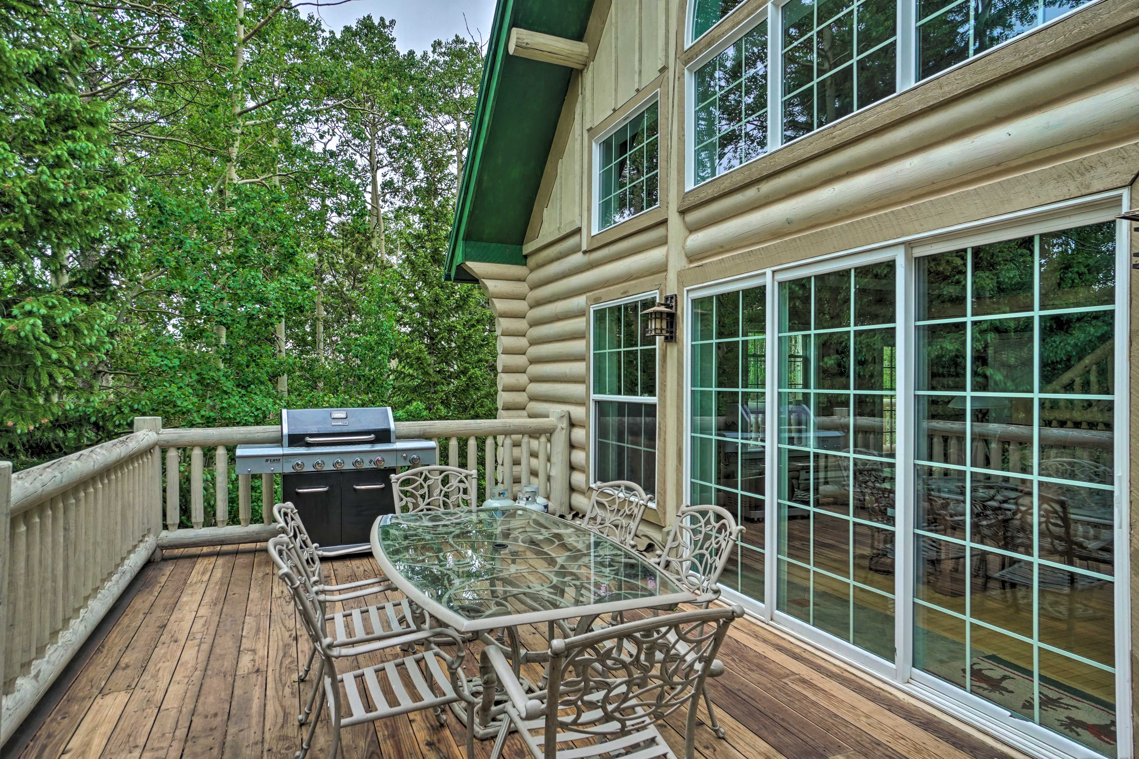 Deck | Gas Grill