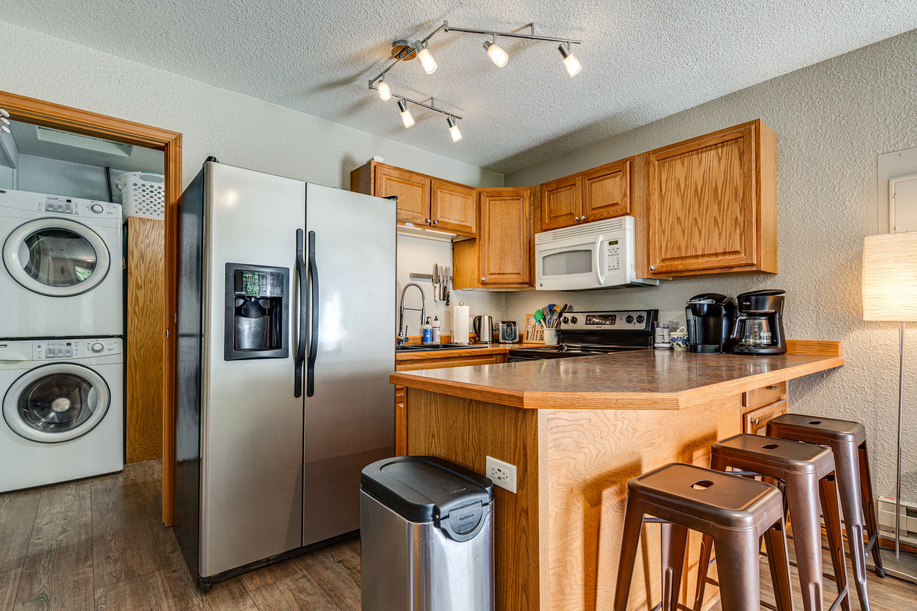 Kitchen | Cooking Basics | Drip & Keurig Coffee Makers | Toaster