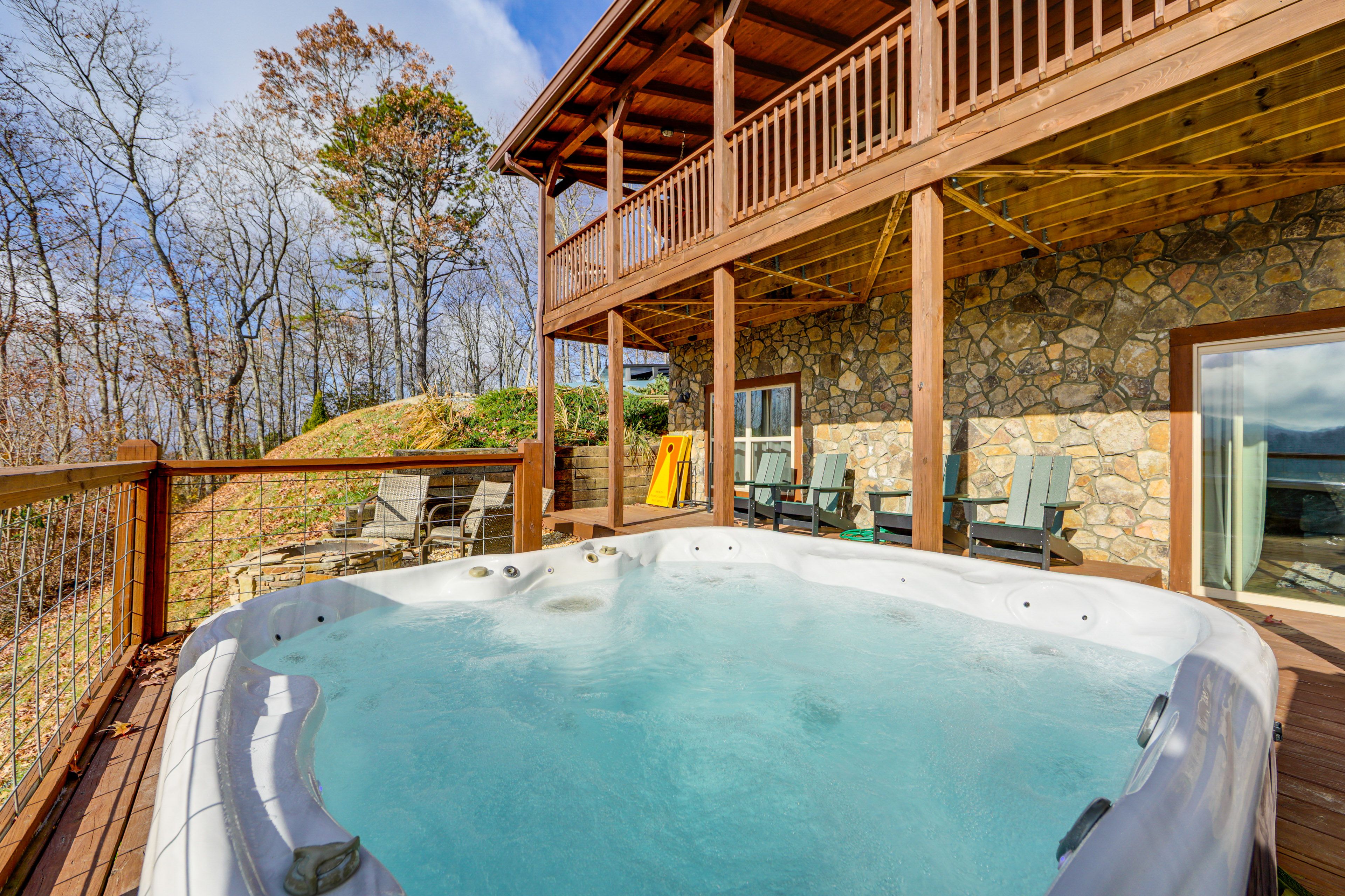 Lower Deck | Hot Tub