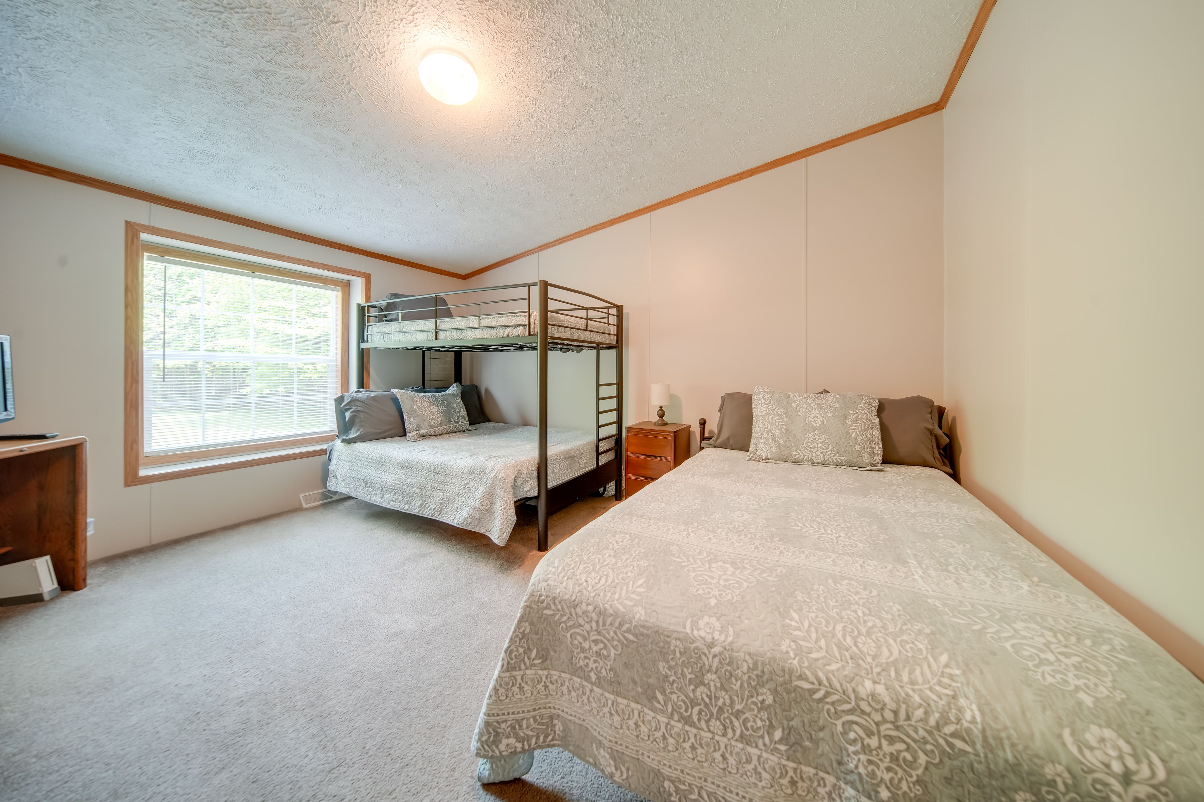 Bedroom 2 | Full Bed | Twin/Full Bunk Bed | Linens Provided