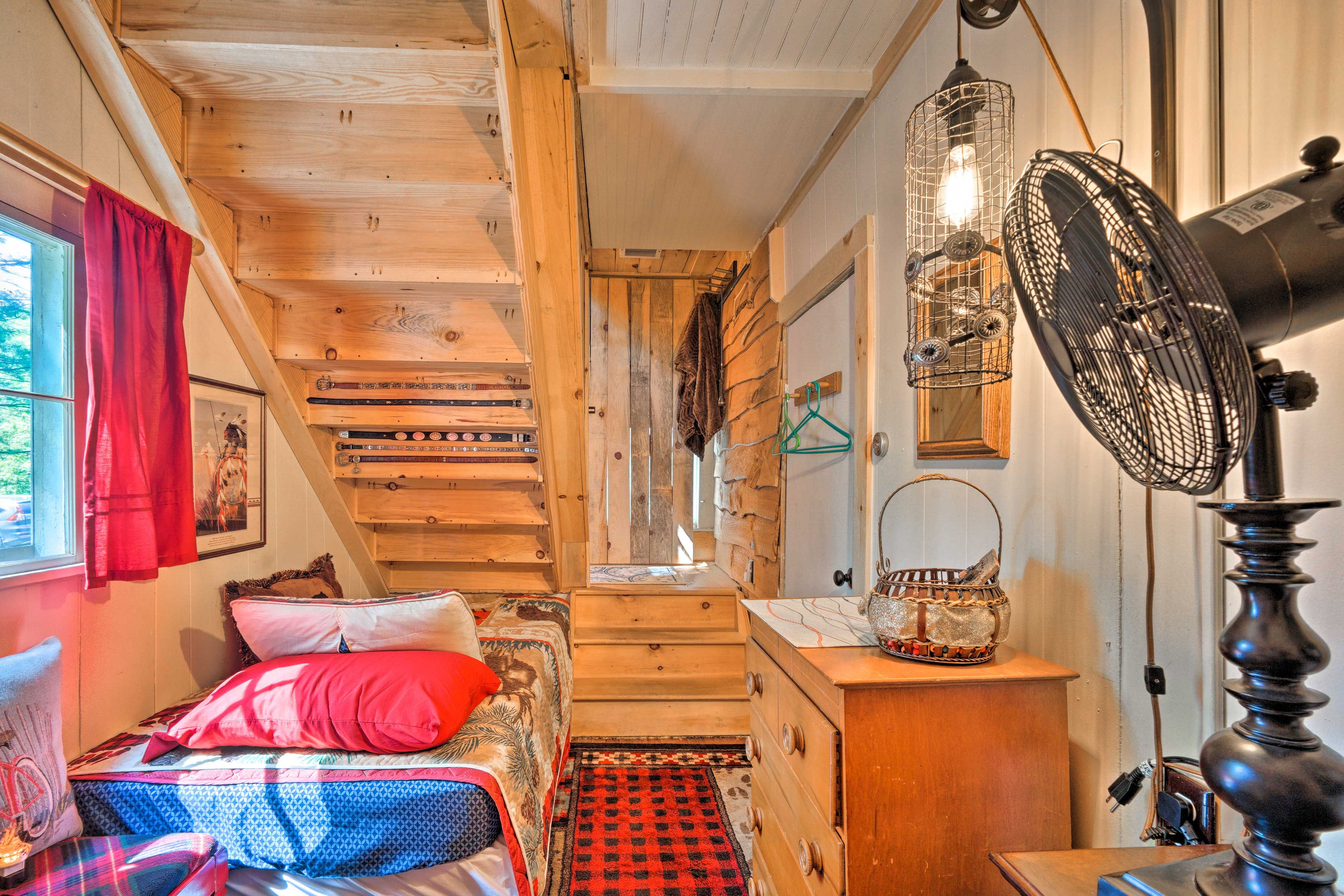Bedroom 2 | Loft Access