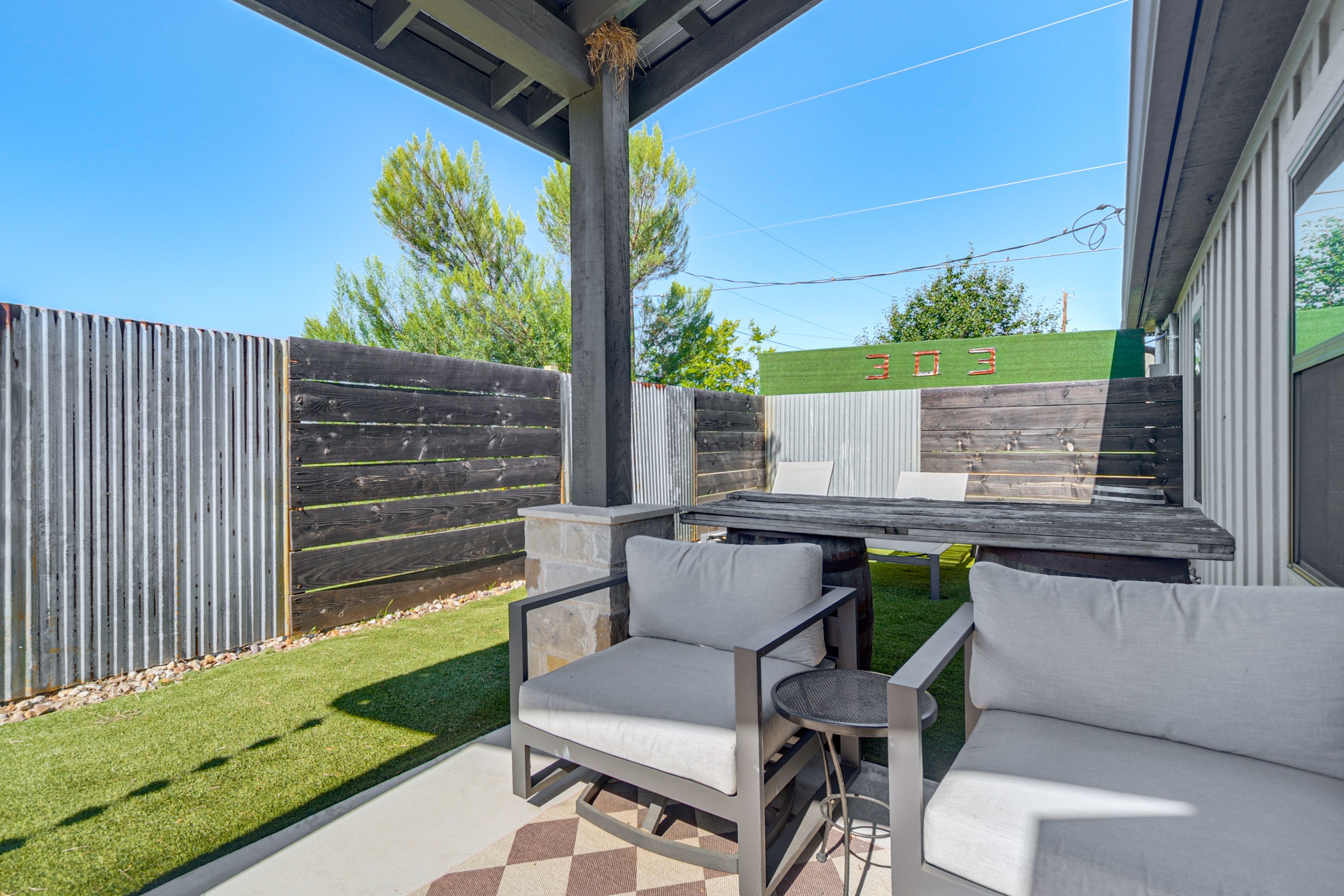 Private Backyard & Patio