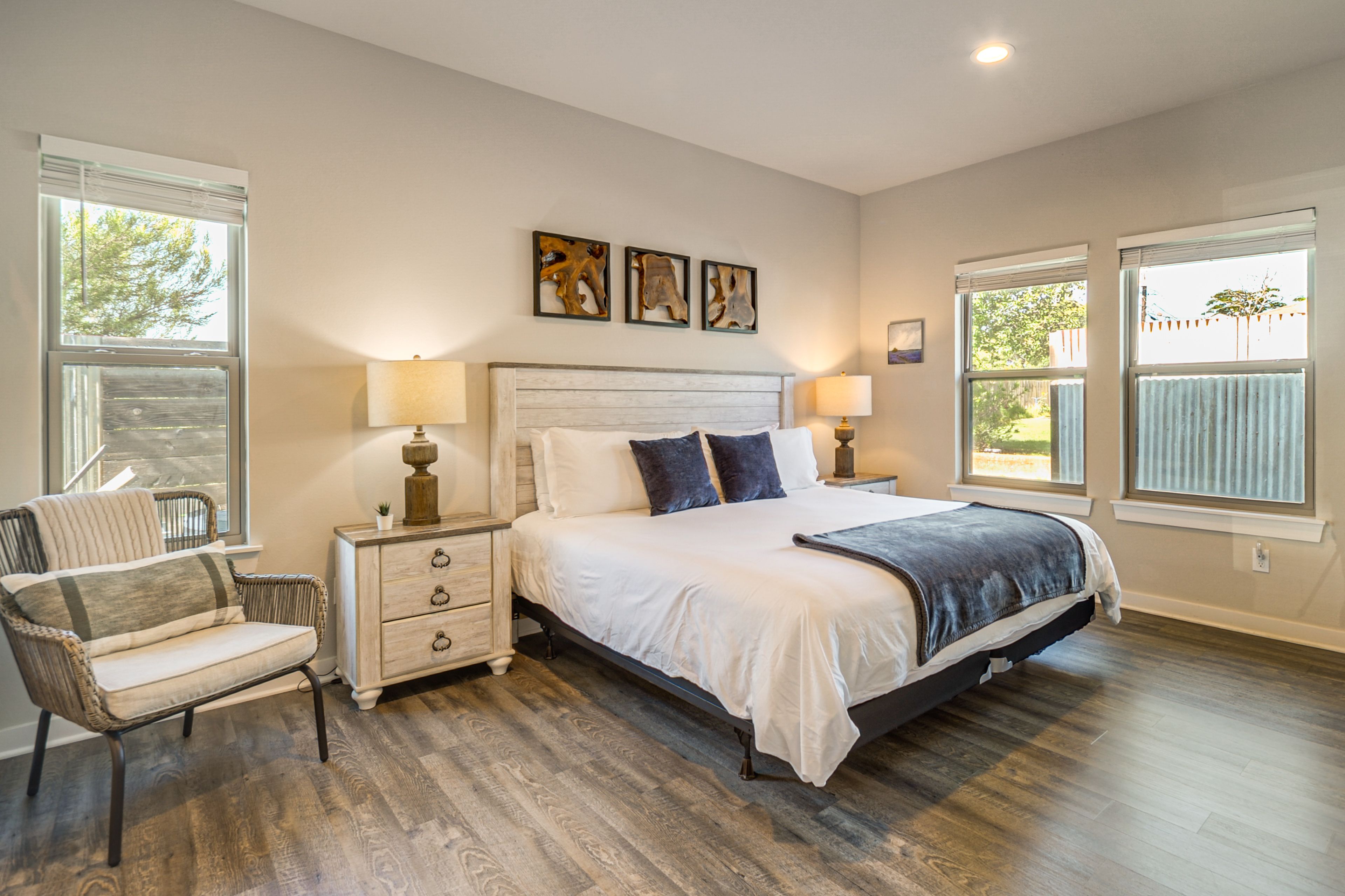 Bedroom 1 | King Bed