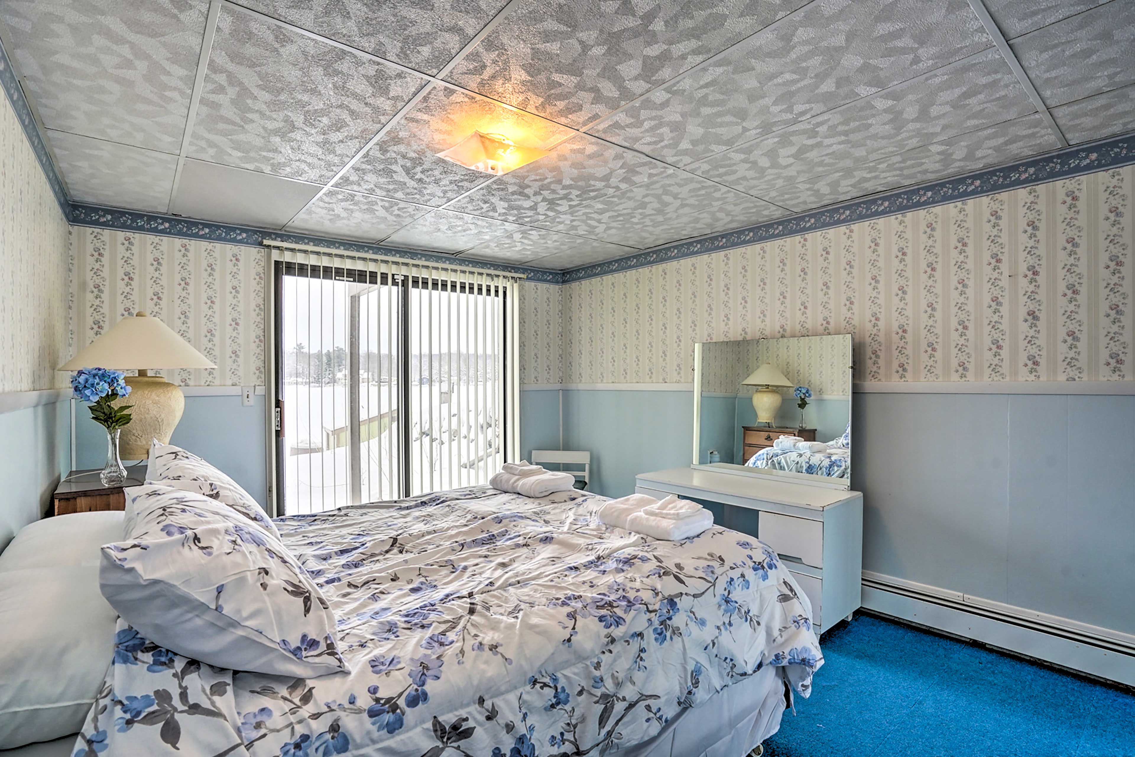 Bedroom 3 | Queen Bed