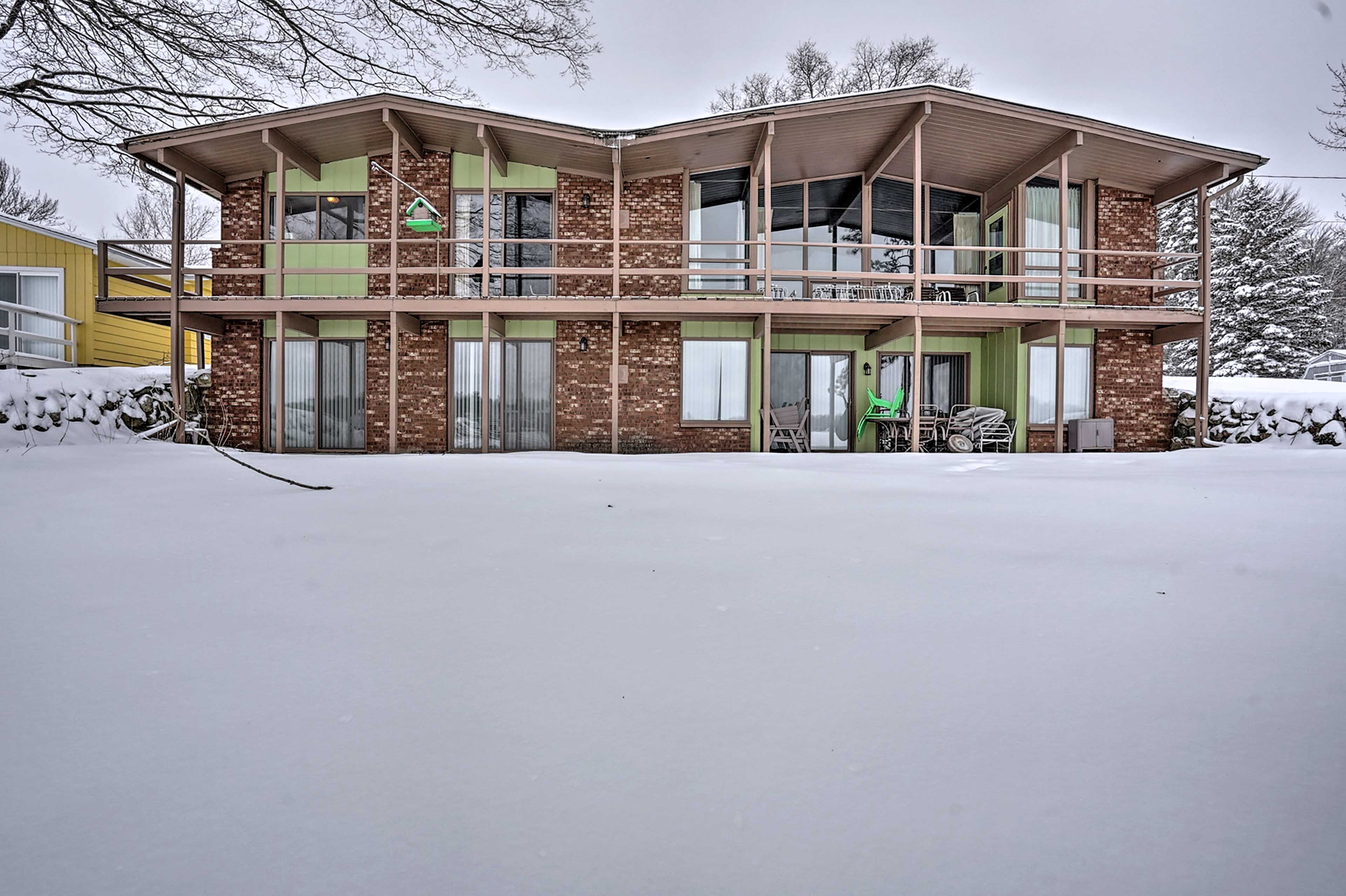 Exterior | Covered Deck | Lake Views