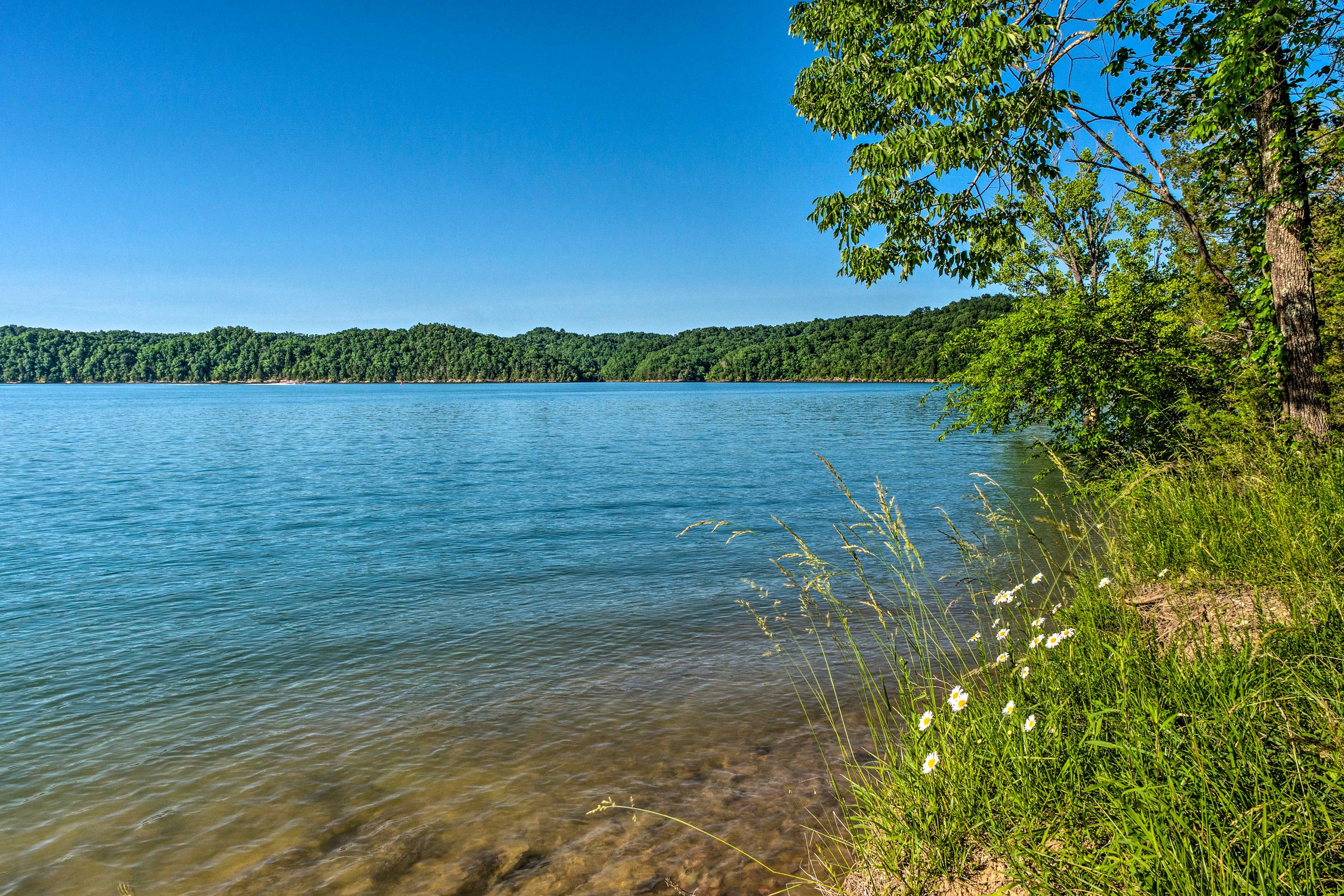 Dale Hollow Lake (2 Miles Away)