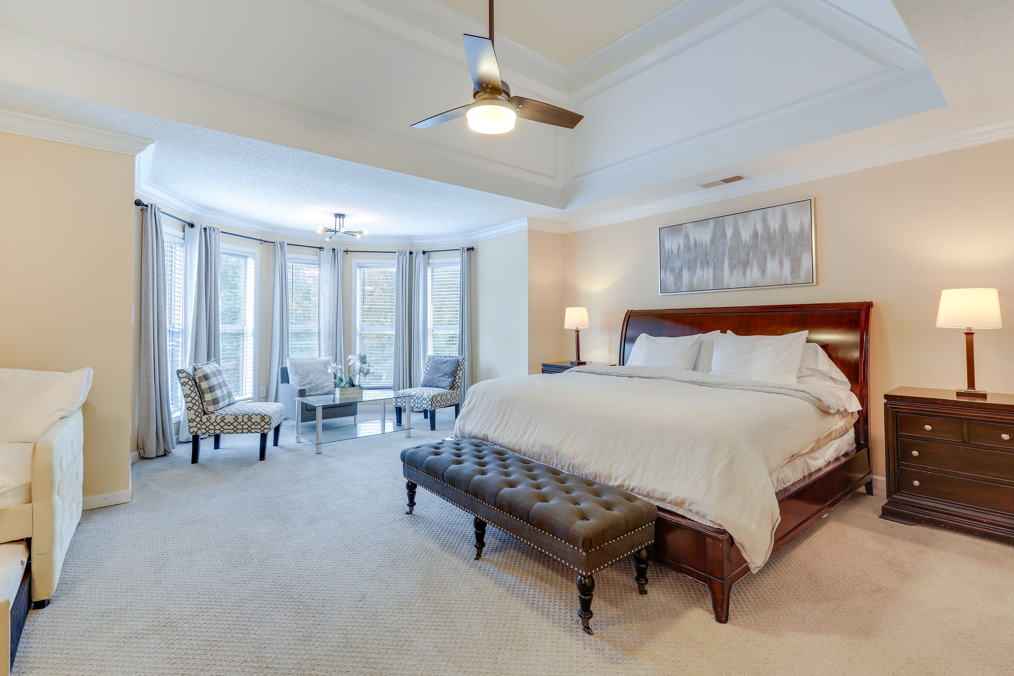 Bedroom 1 | King Bed | Sitting Area | En-Suite Bathroom | Fireplace