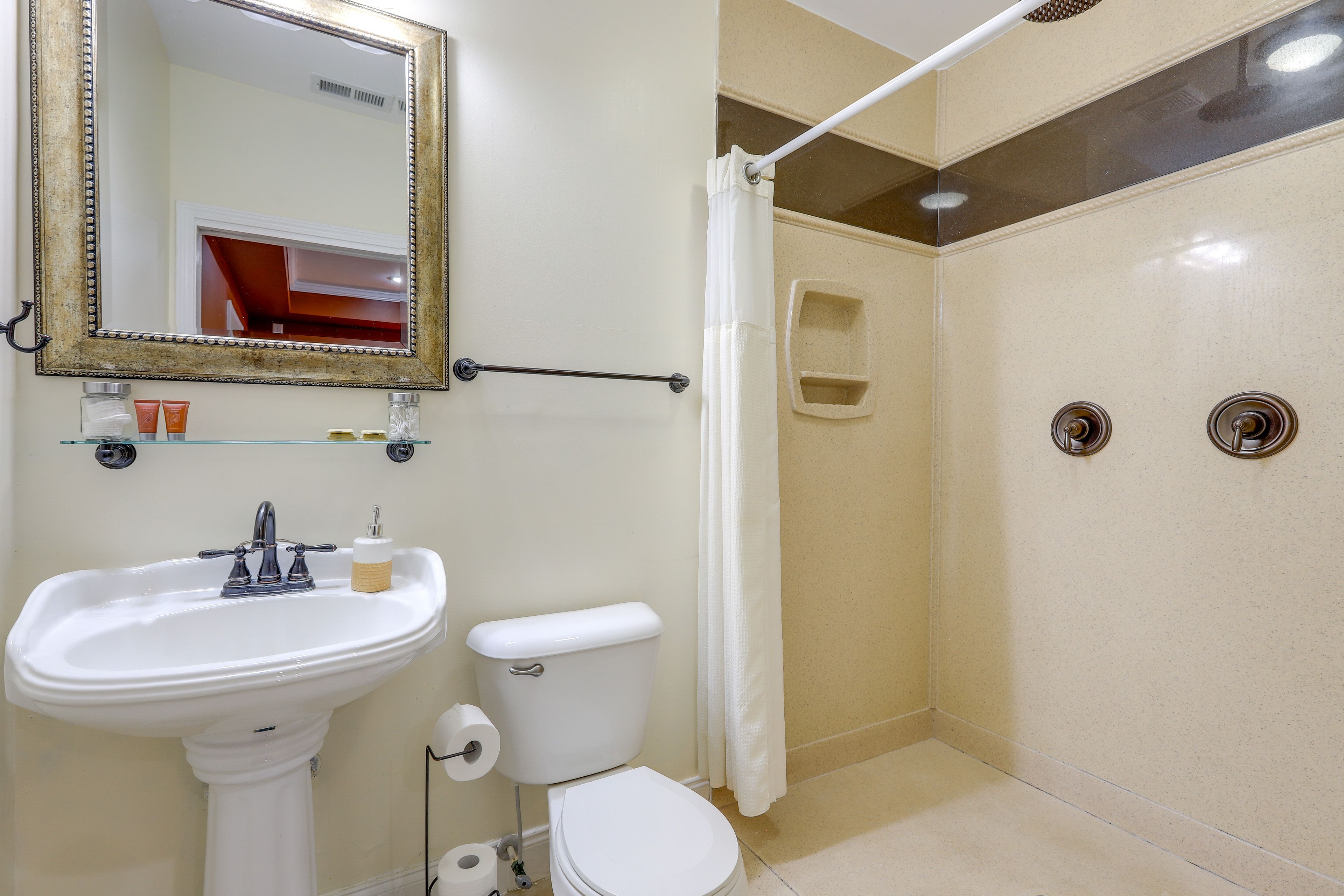 Full Bathroom