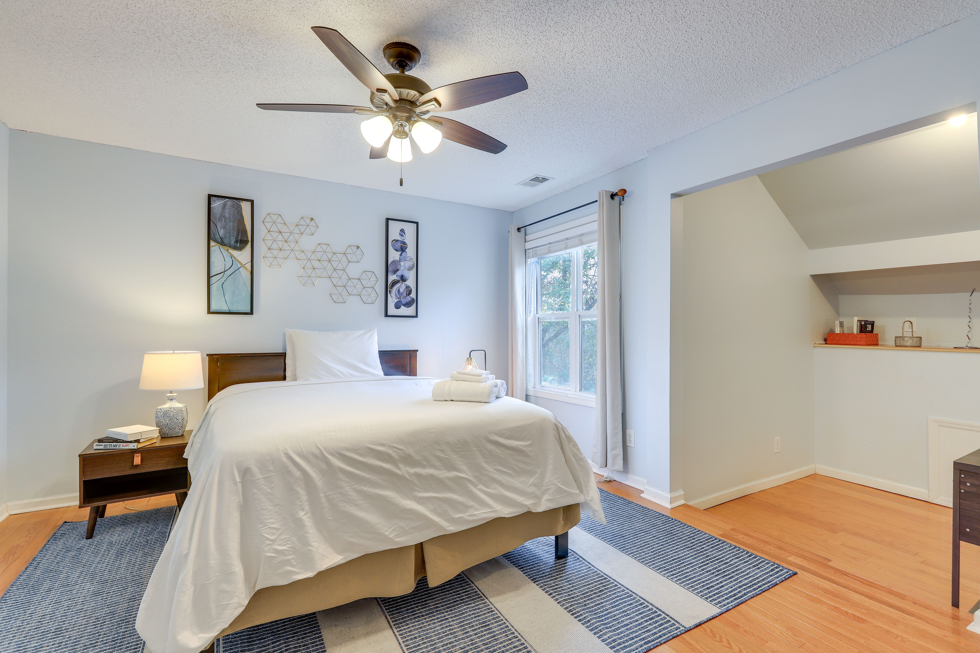 Bedroom 3 | Queen Bed | Desk | En-Suite Bathroom