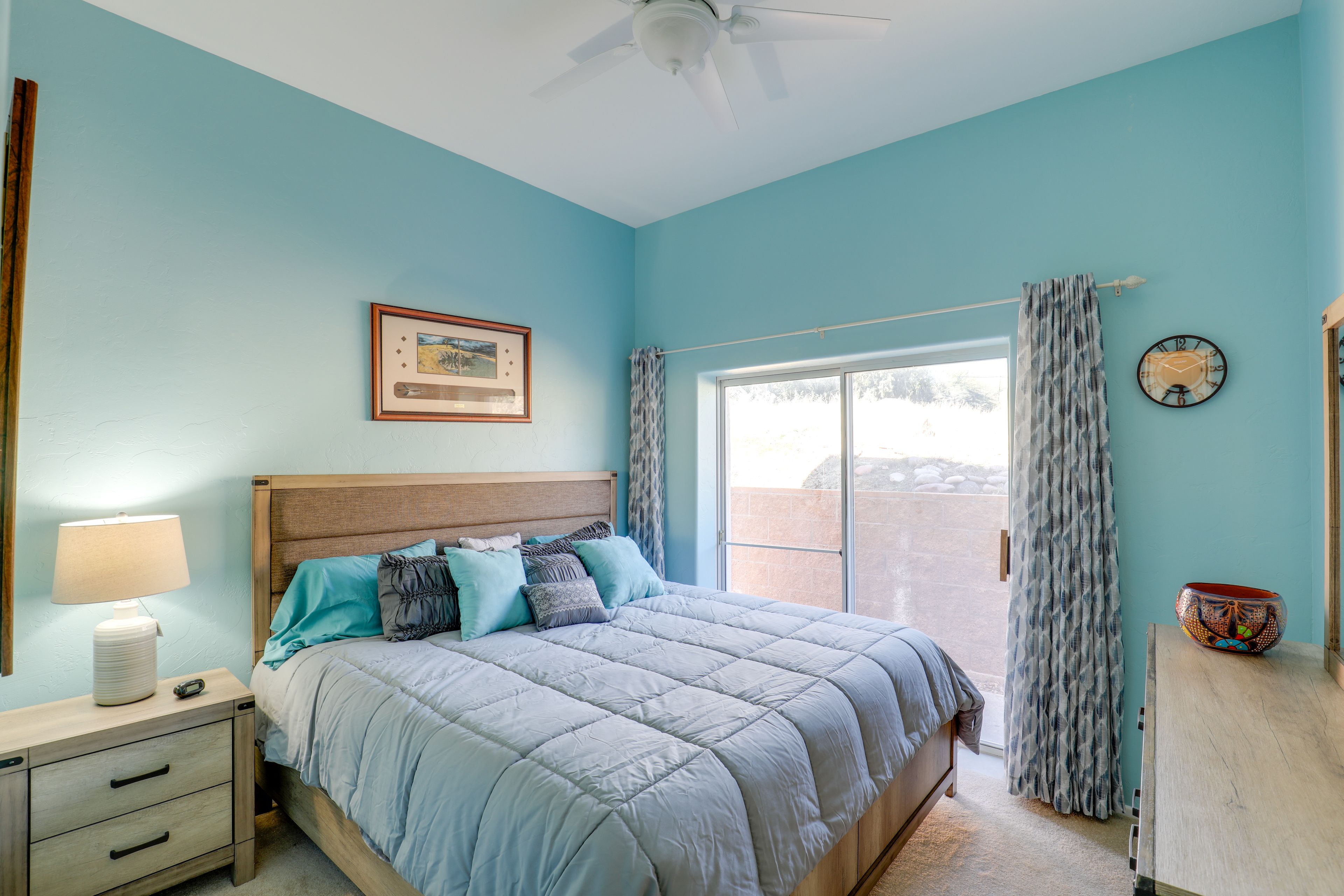 Bedroom 1 | King Bed