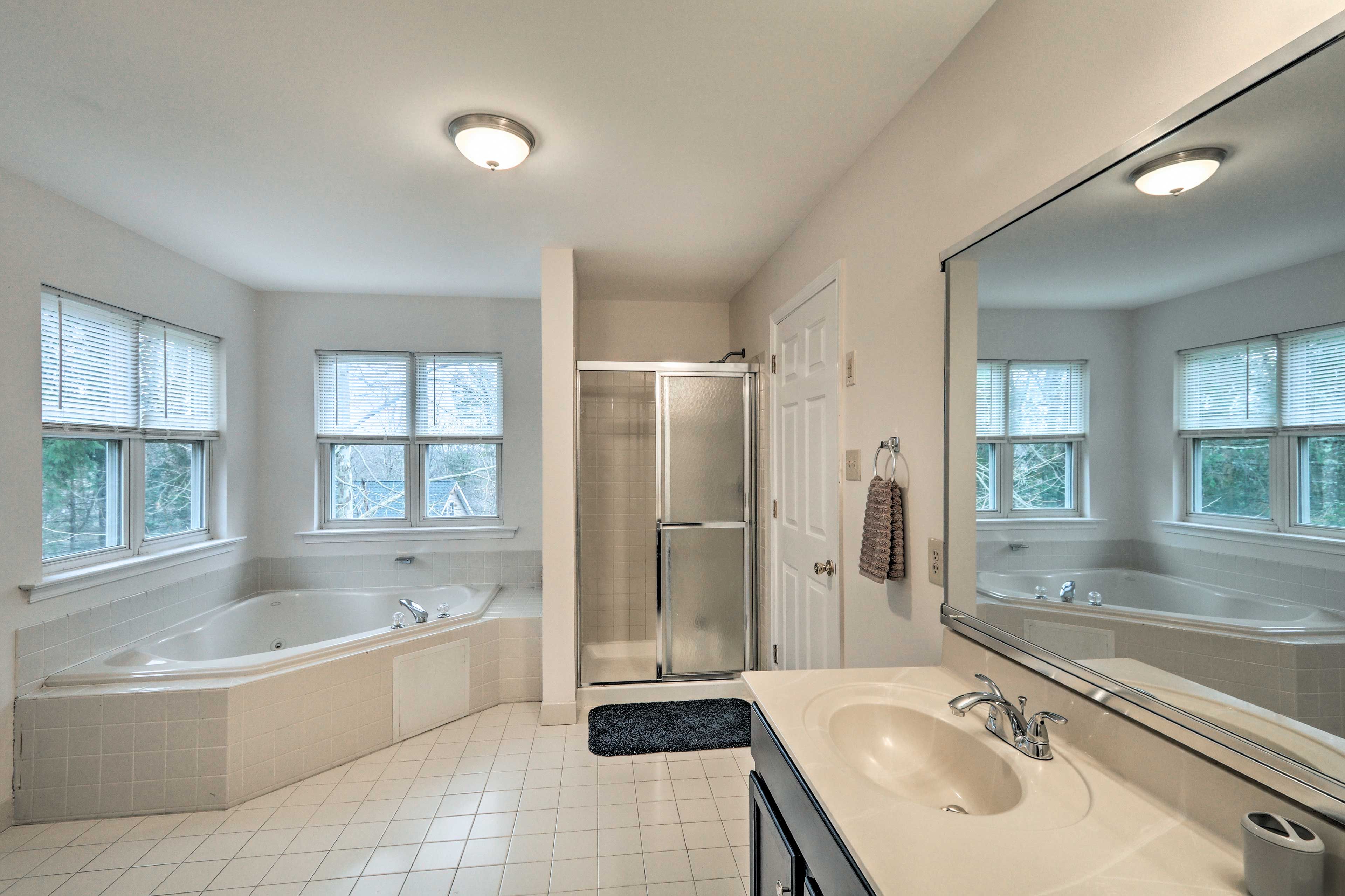 Sink into a relaxing soak in the jetted tub.