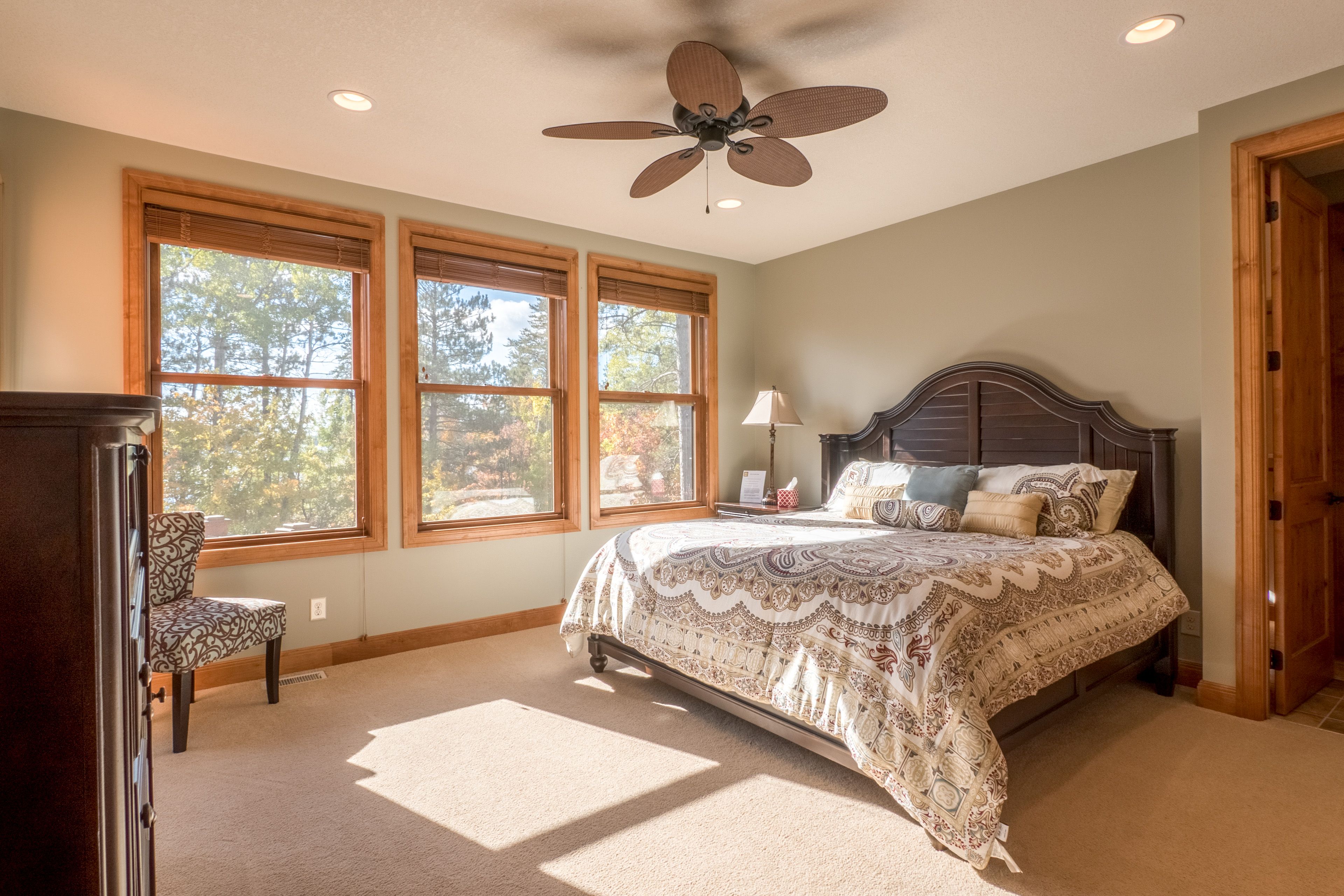 Bedroom 1 | King Bed