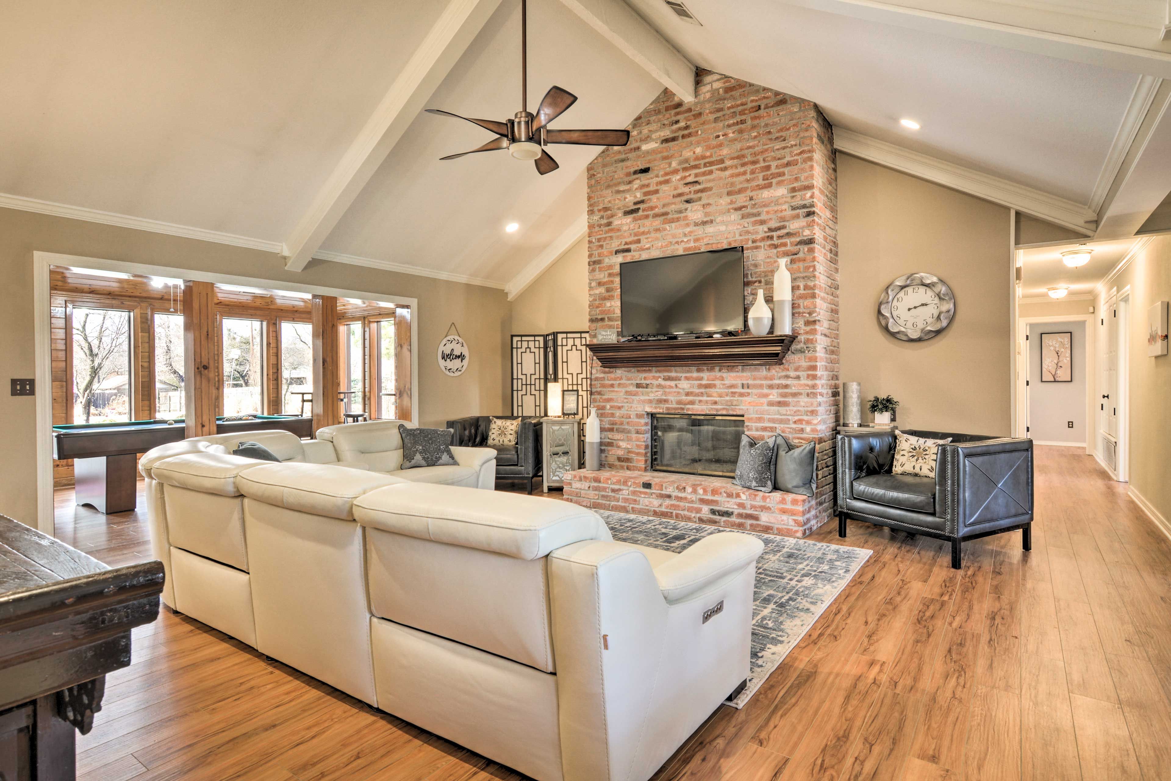 Additional Living Room