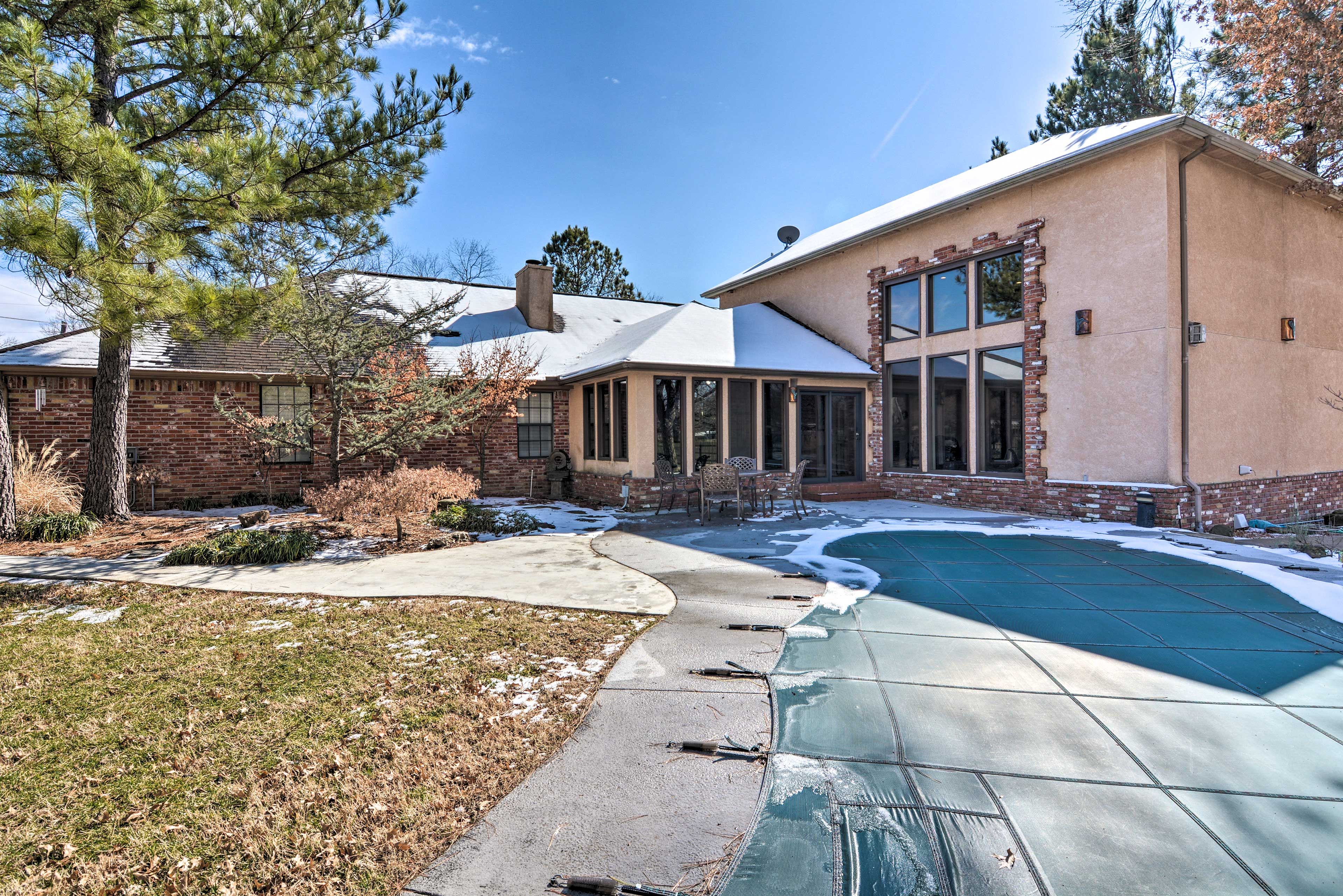 Patio | Outdoor Dining Area | Outdoor Pool