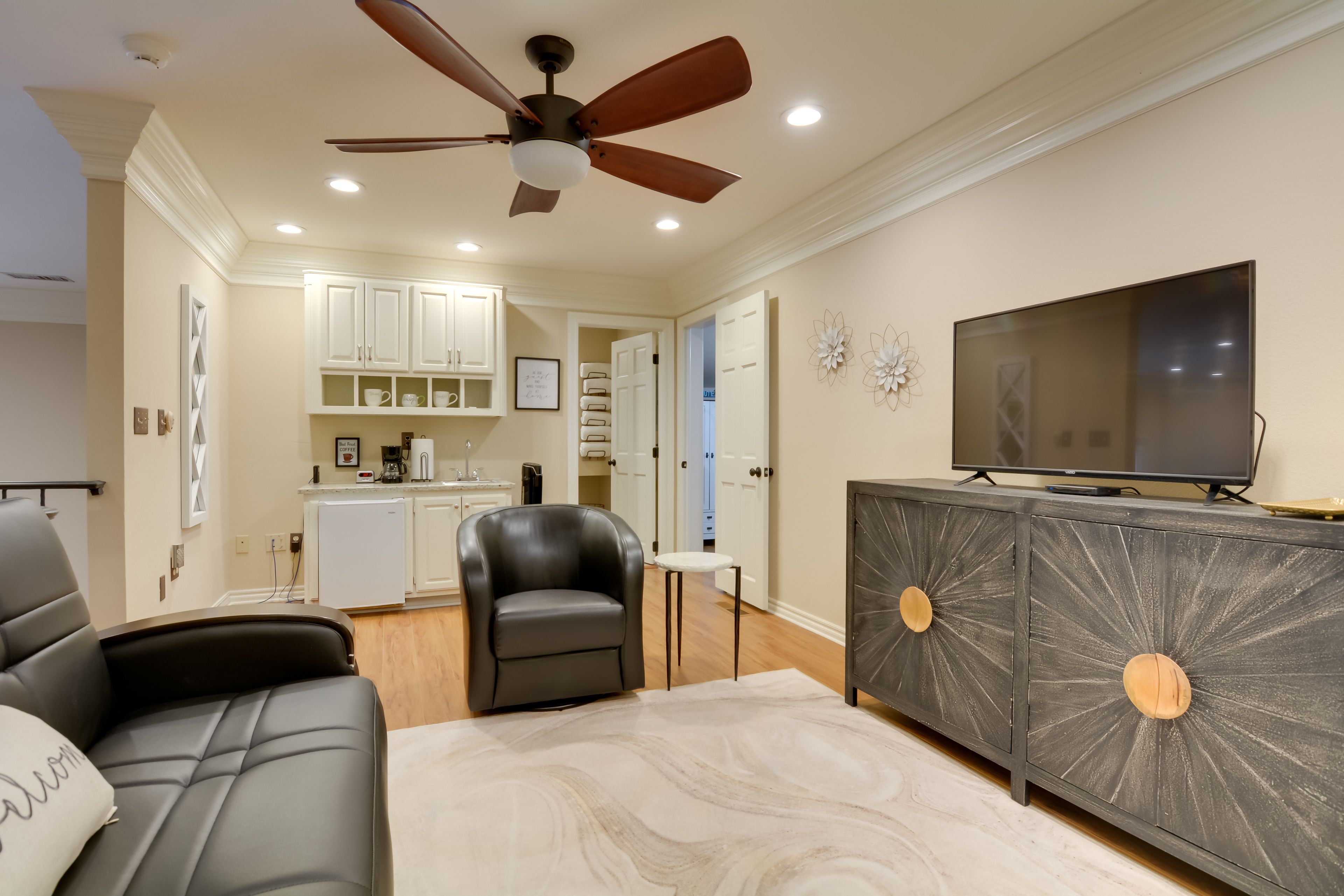 Bedroom 4 | 2 Sleeper Sofas