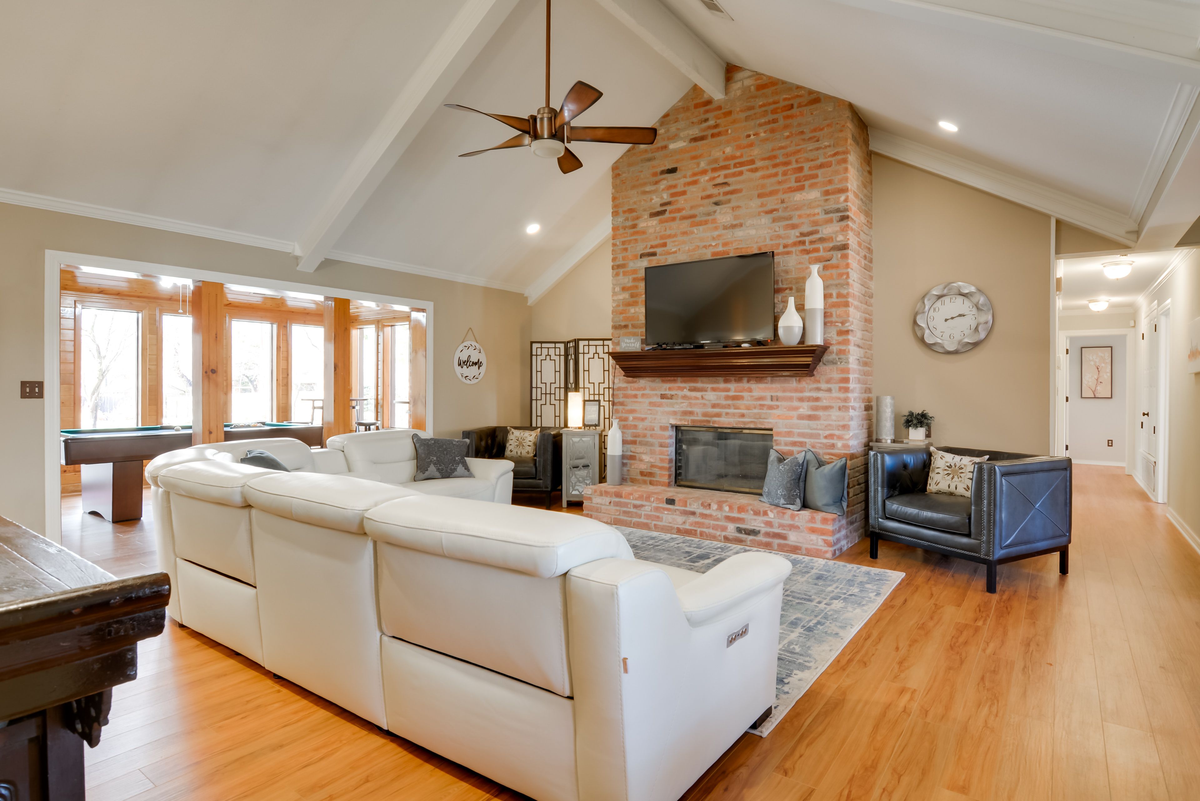 Additional Living Room