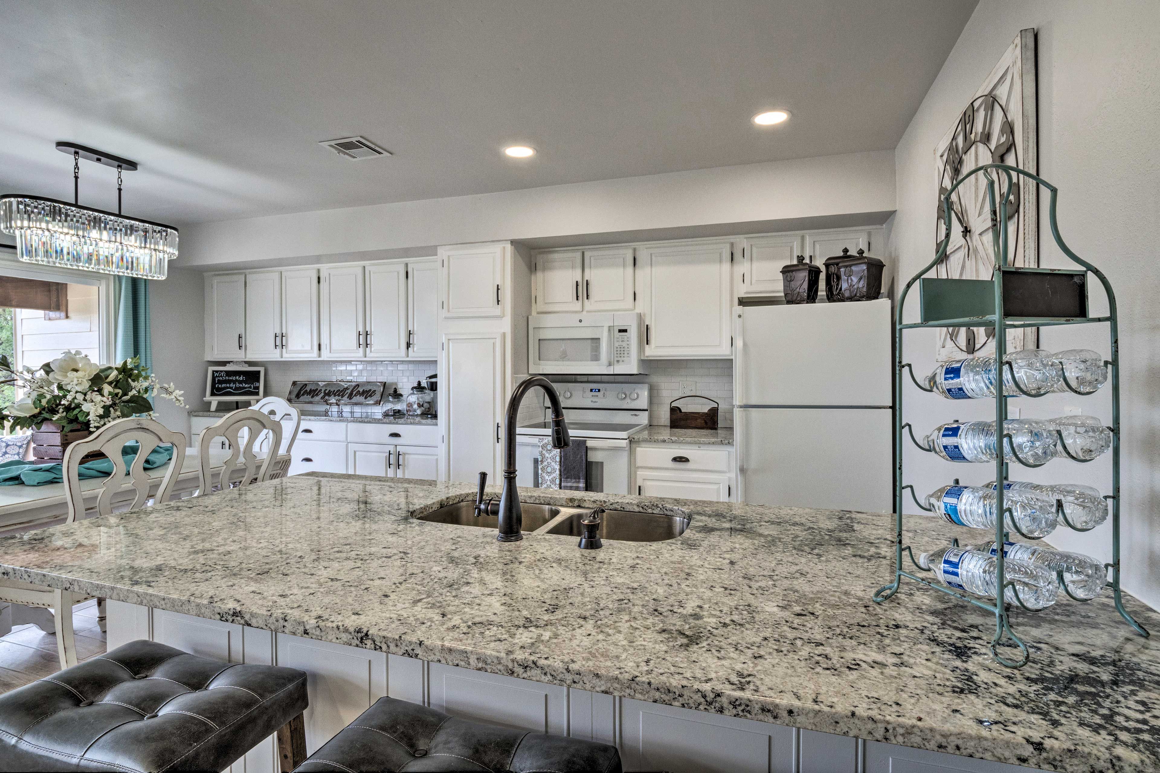 Kitchen | Cooking Basics | Breakfast Bar Seating