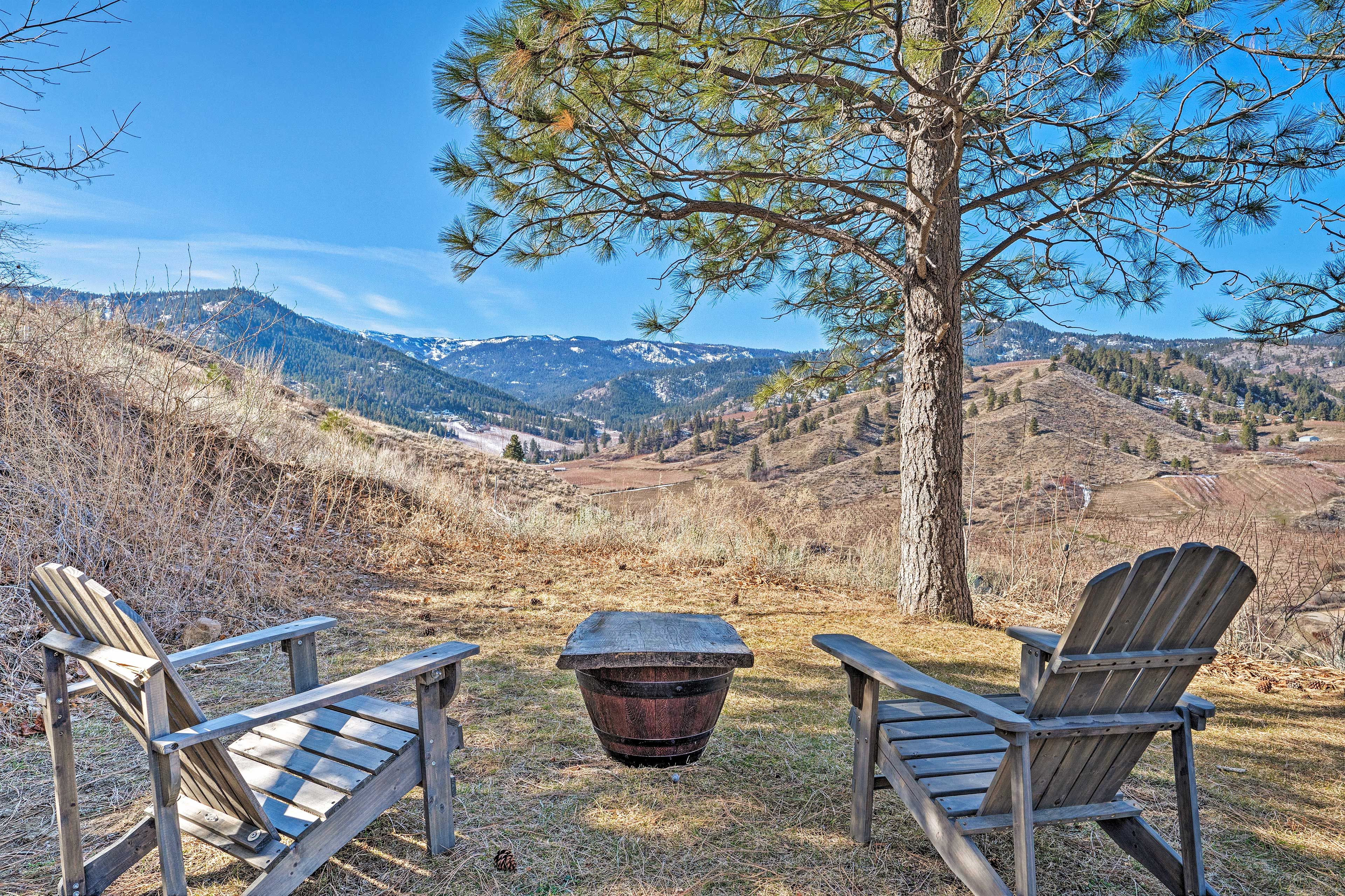 Exterior | Fire Pit | Private 5 Acres | Free WiFi
