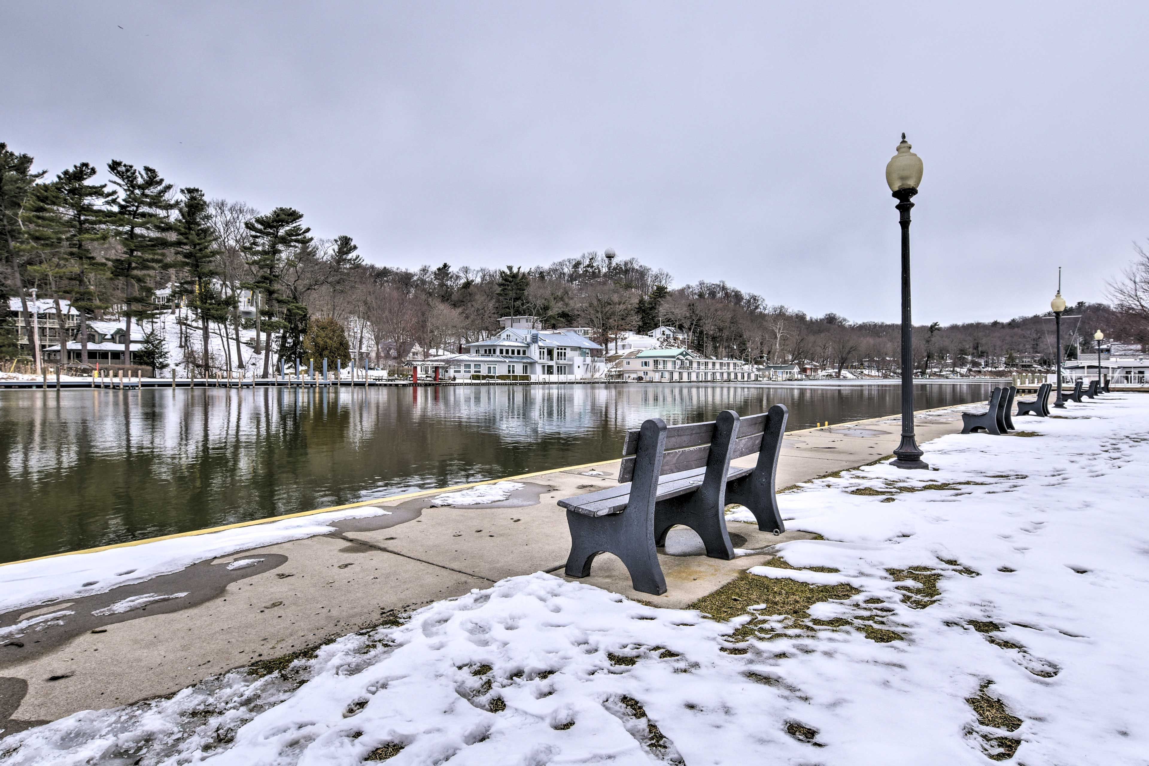 Walk to Kalamazoo River