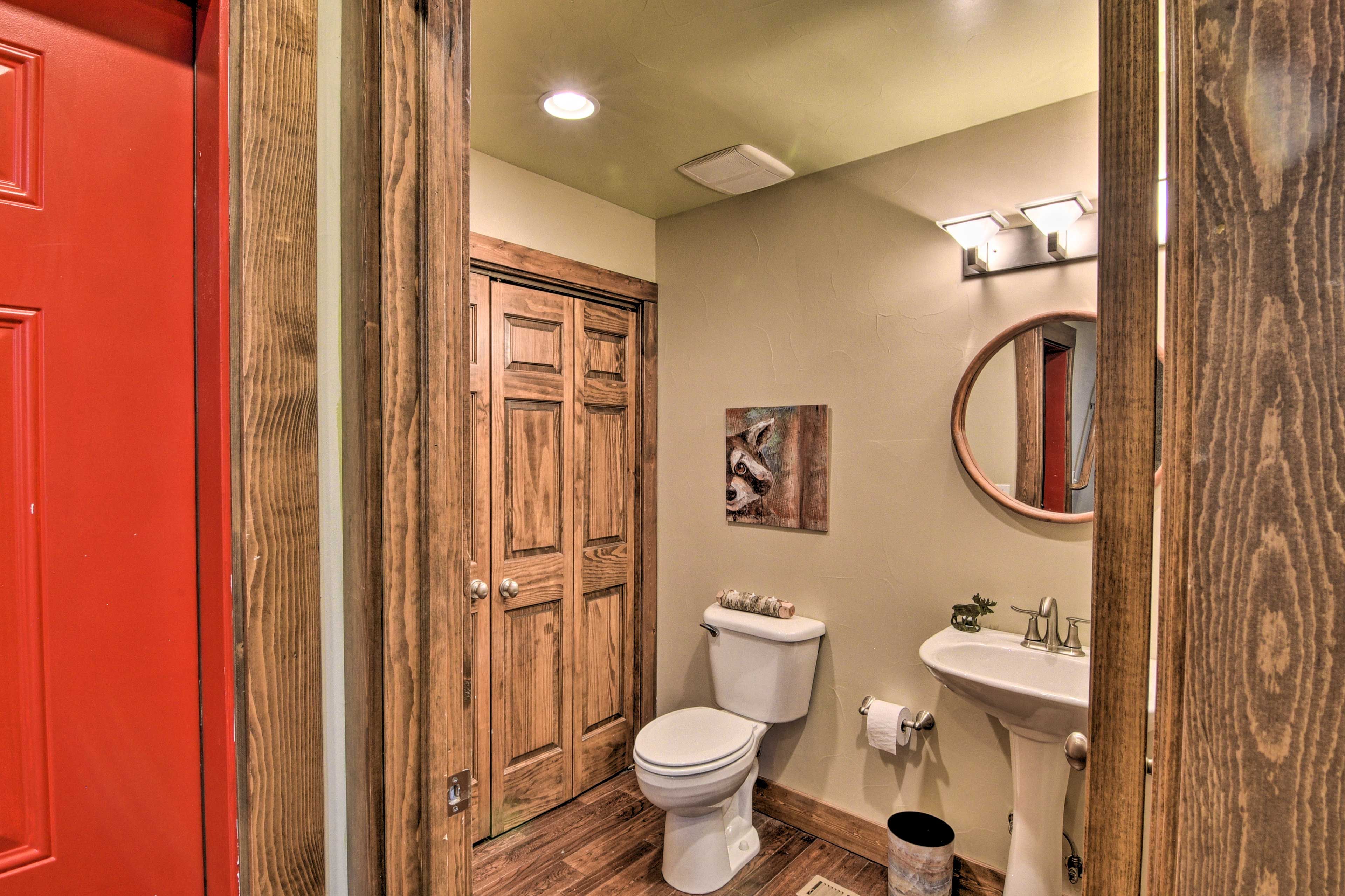 Half Bathroom | 1st Floor