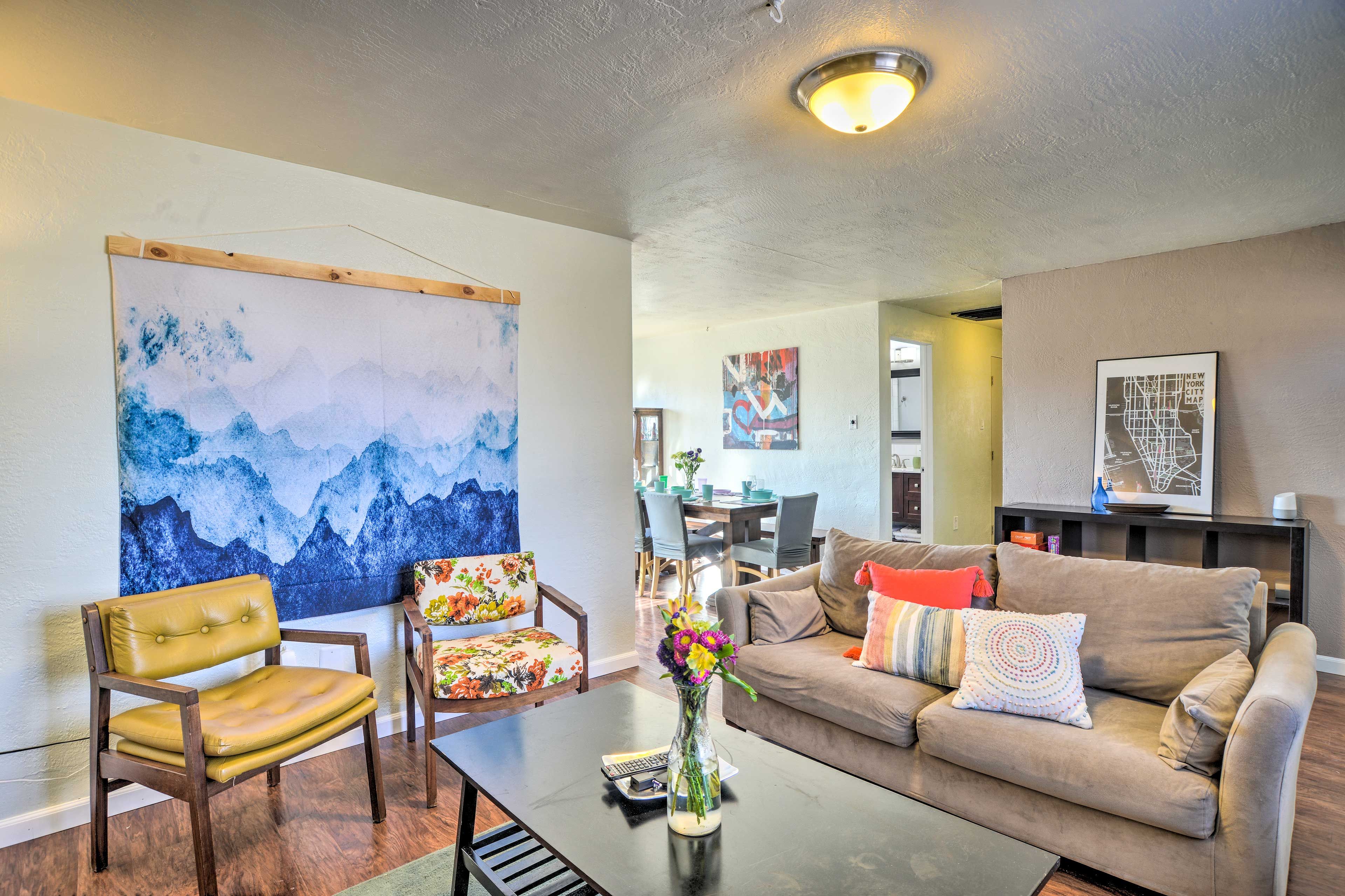 Make yourself at home in this vibrant 3-bedroom, 1.5-bedroom house.