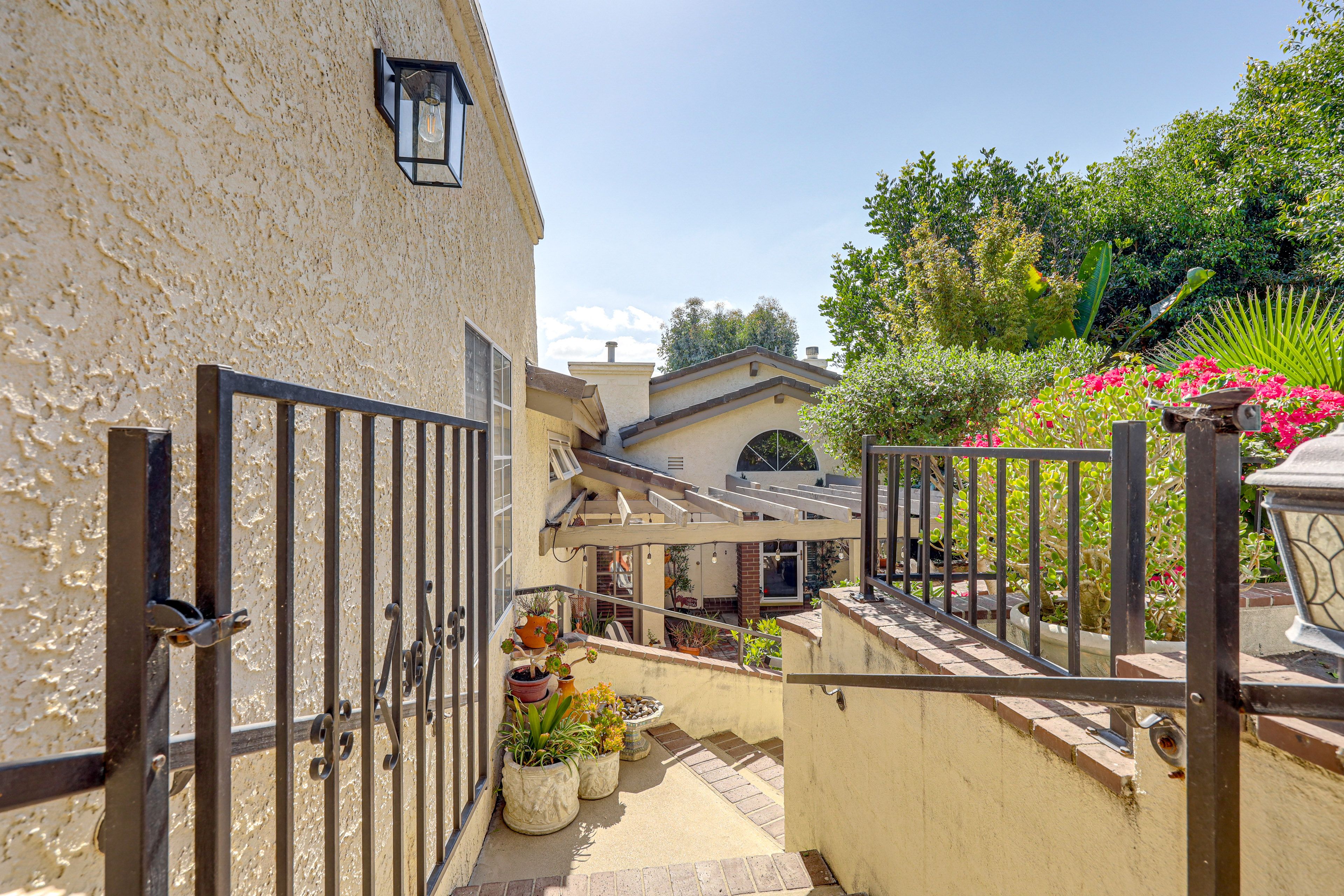 Patio | Chiminea | Fire Pit