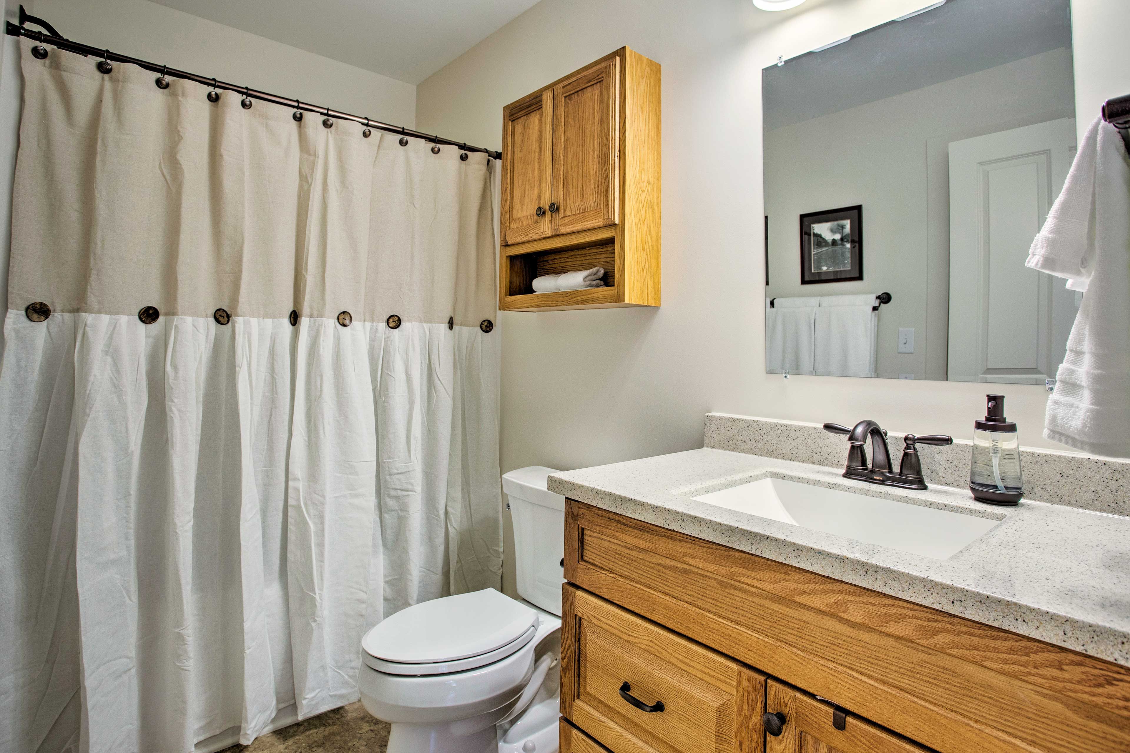 Bathroom | Towels Provided