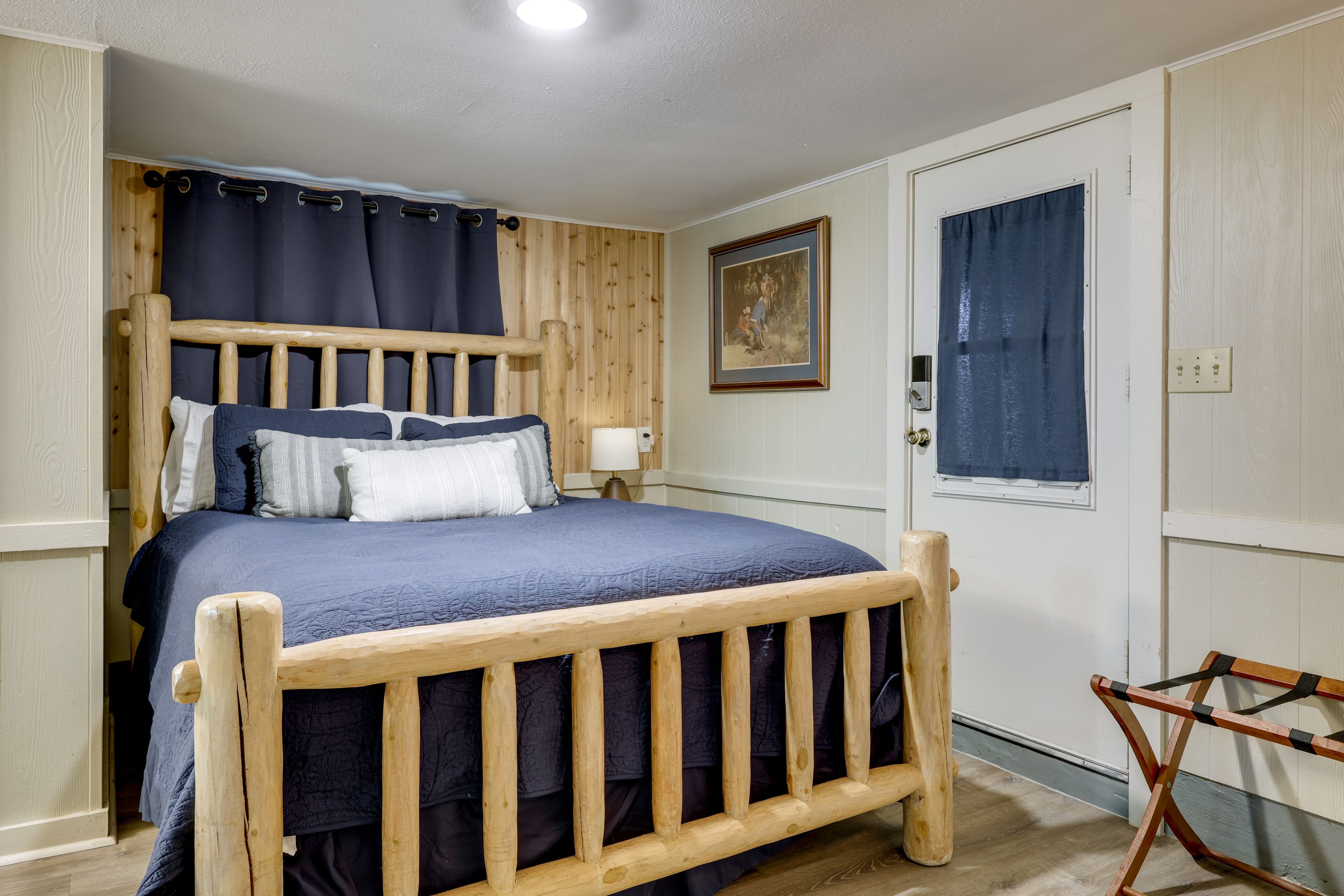 Bedroom 4 | Queen Bed | Basement