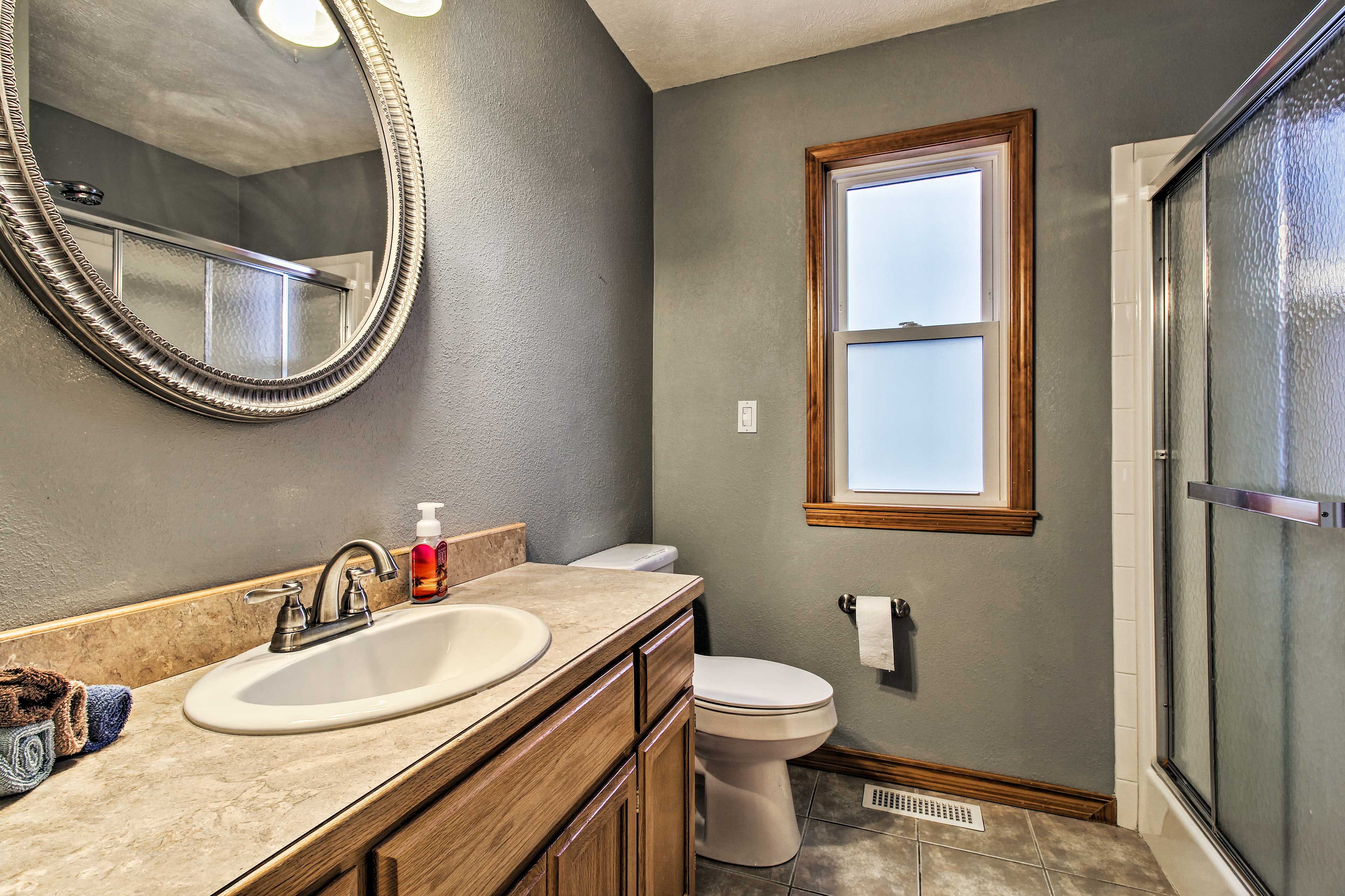 Bathroom | Towels Provided