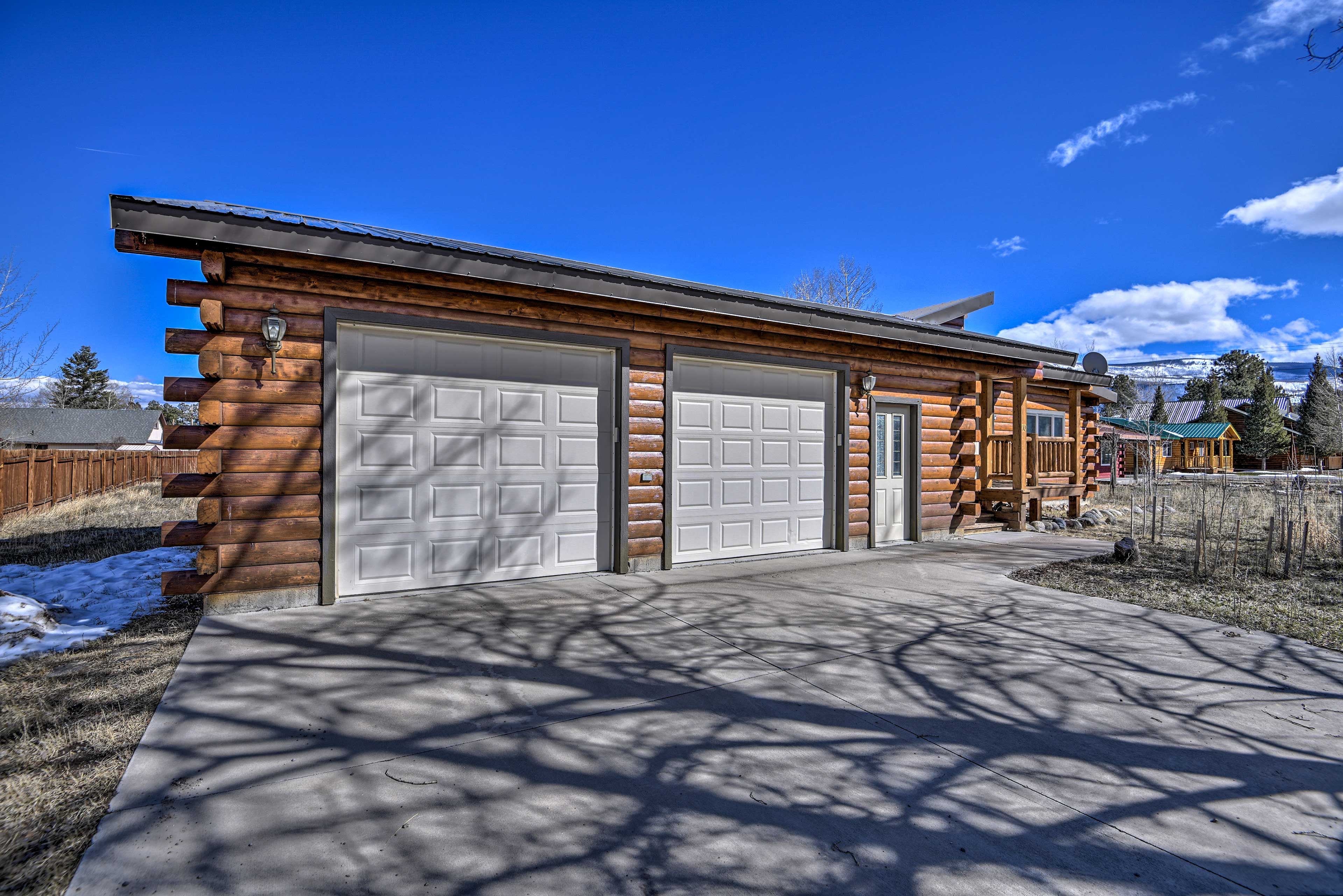 Parking | Garage (1 Vehicle) | Driveway (3 Vehicles) | Trailer Parking