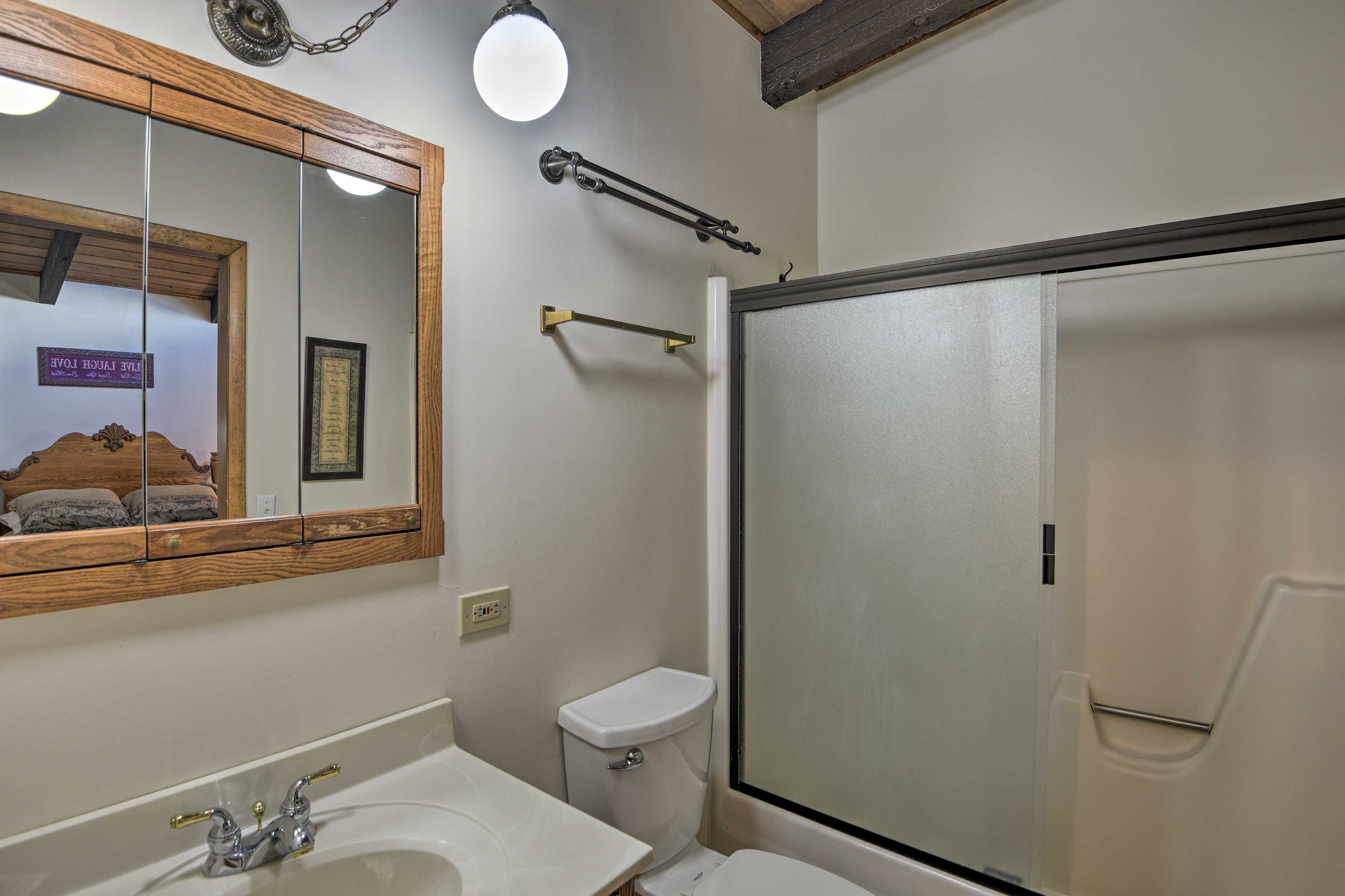 Bathroom | Towels Provided