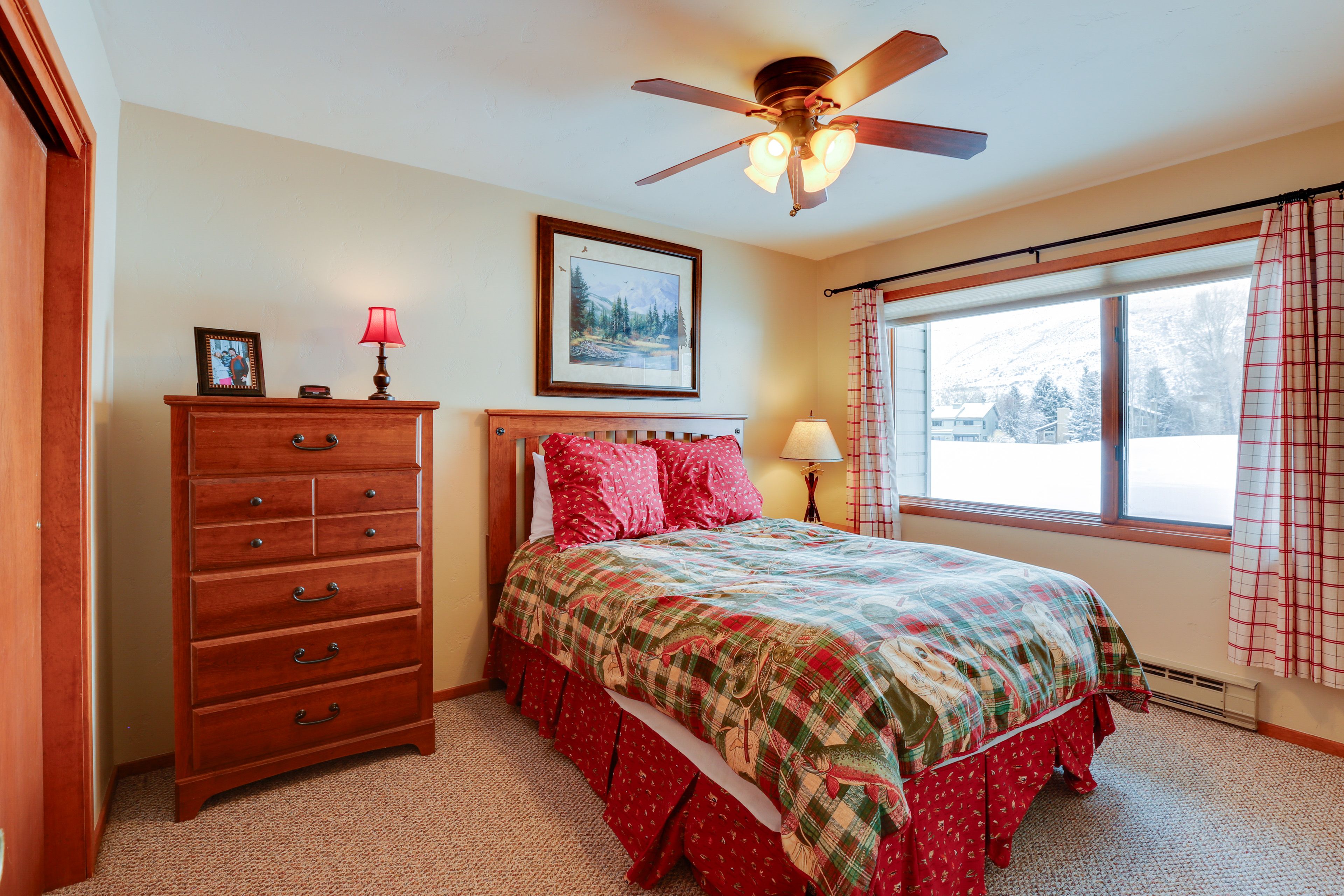 Bedroom 2 | King Bed | Lower Level