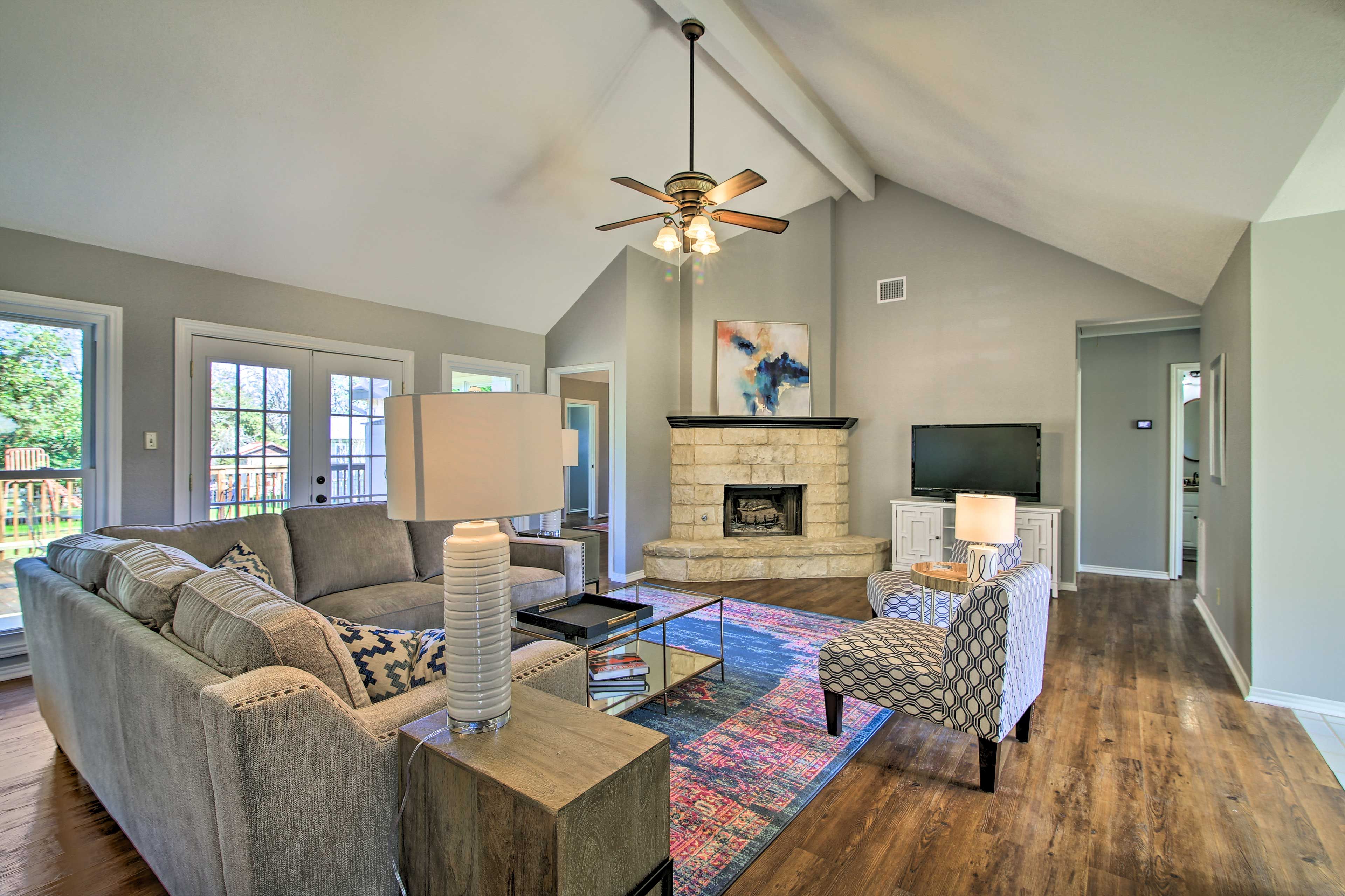 Experience Boerne with ease from this beautifully renovated 3-bed, 2-bath home!