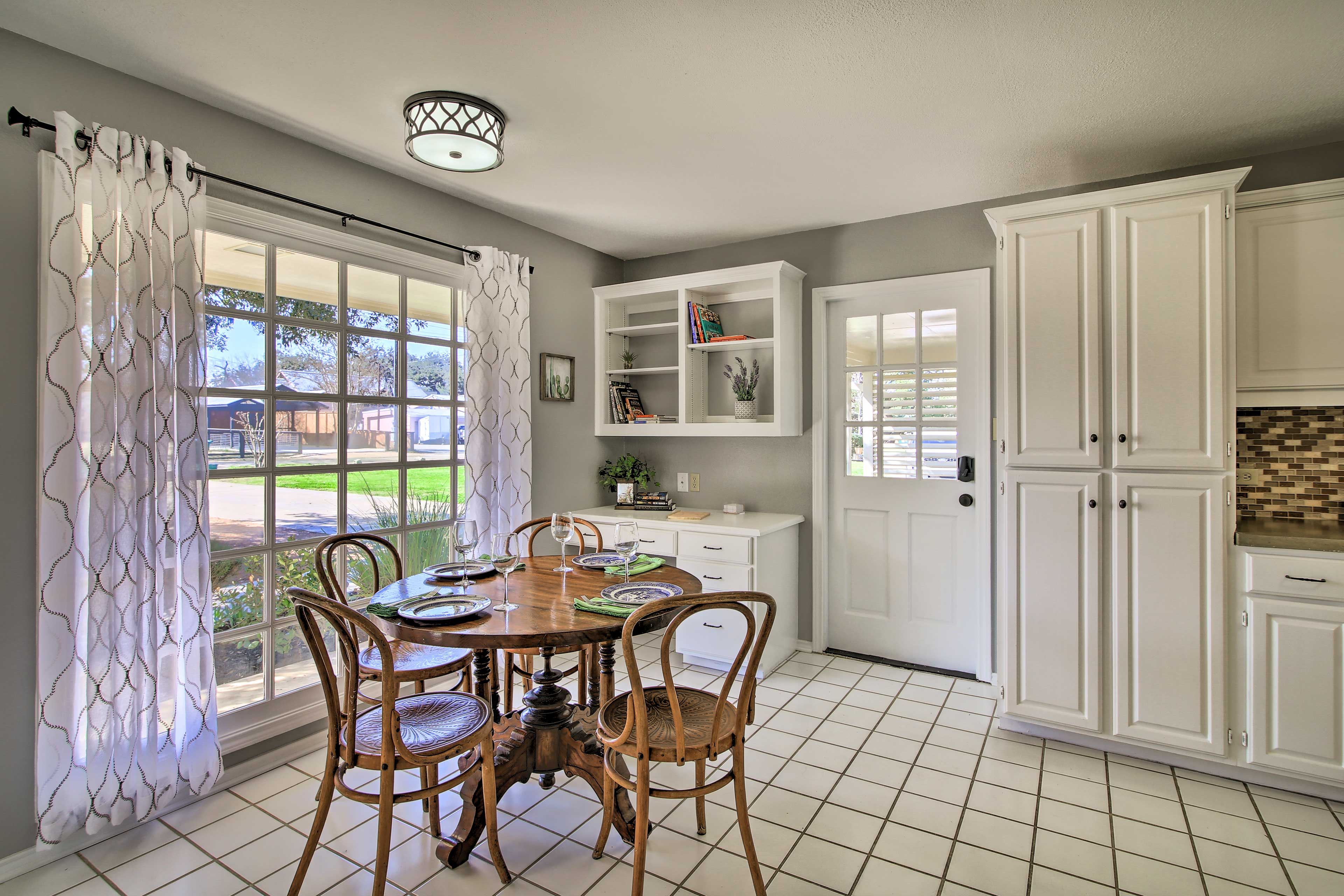 The kitchen comes fully equipped with all of the bells and whistles.
