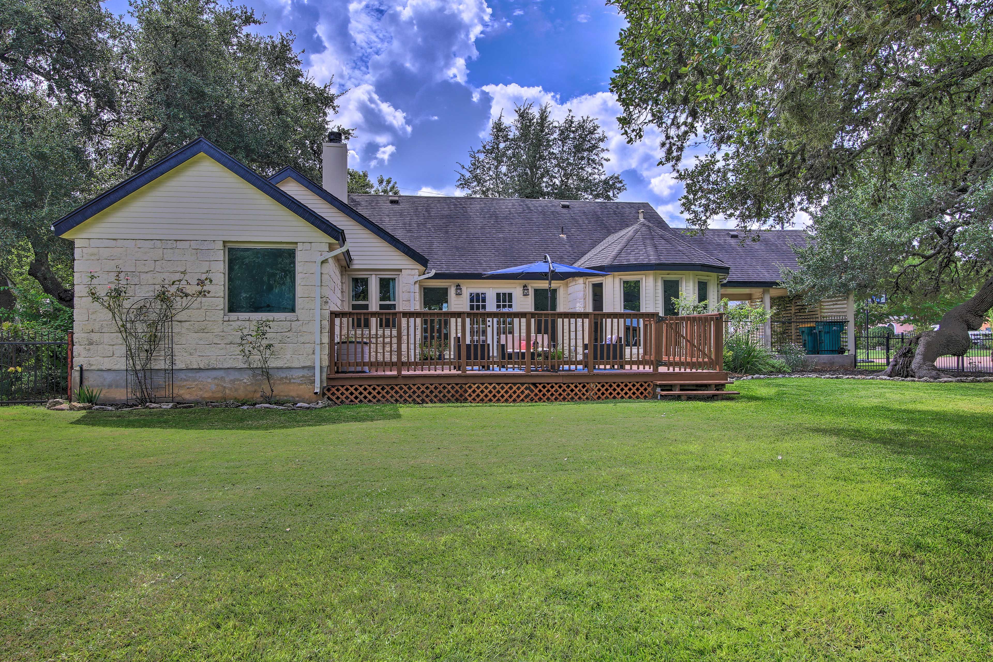 There's plenty of room for yard games!
