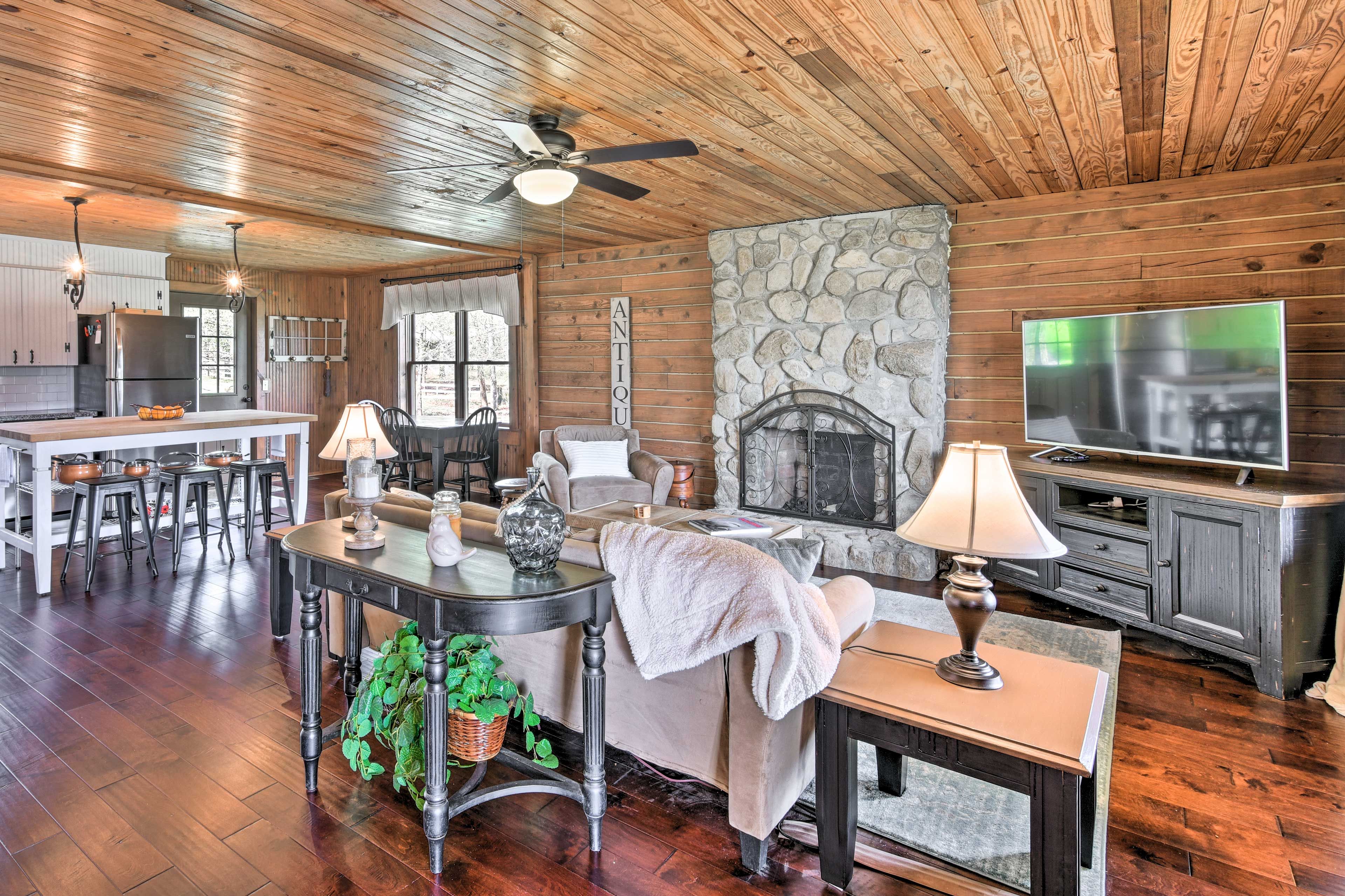 The cabin boasts an open-concept layout.