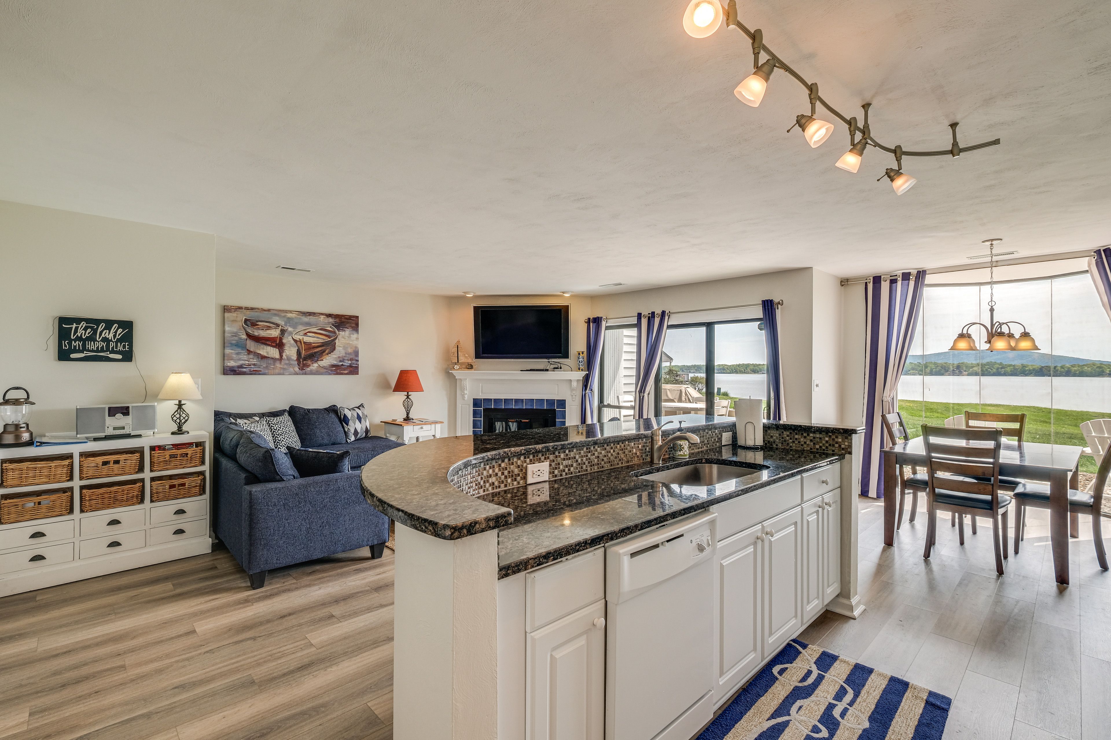 Interior | Open Floor Plan | Free WiFi | Single-Story Condo
